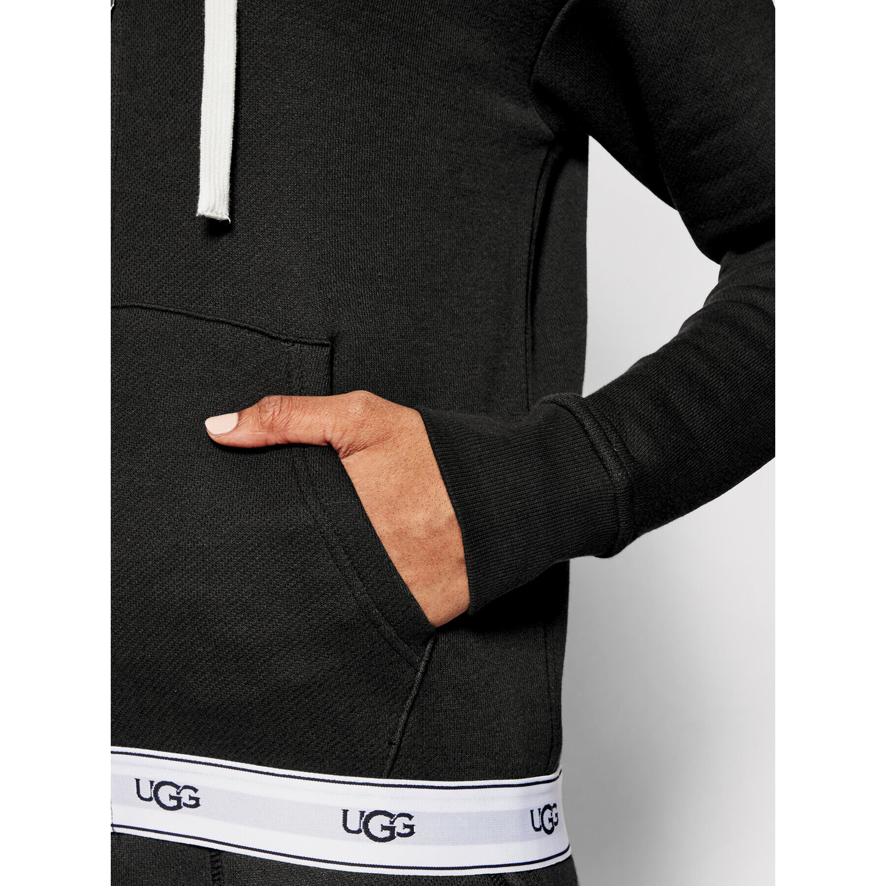 Ugg Суитшърт Sena 1113112 Черен Regular Fit - Pepit.bg