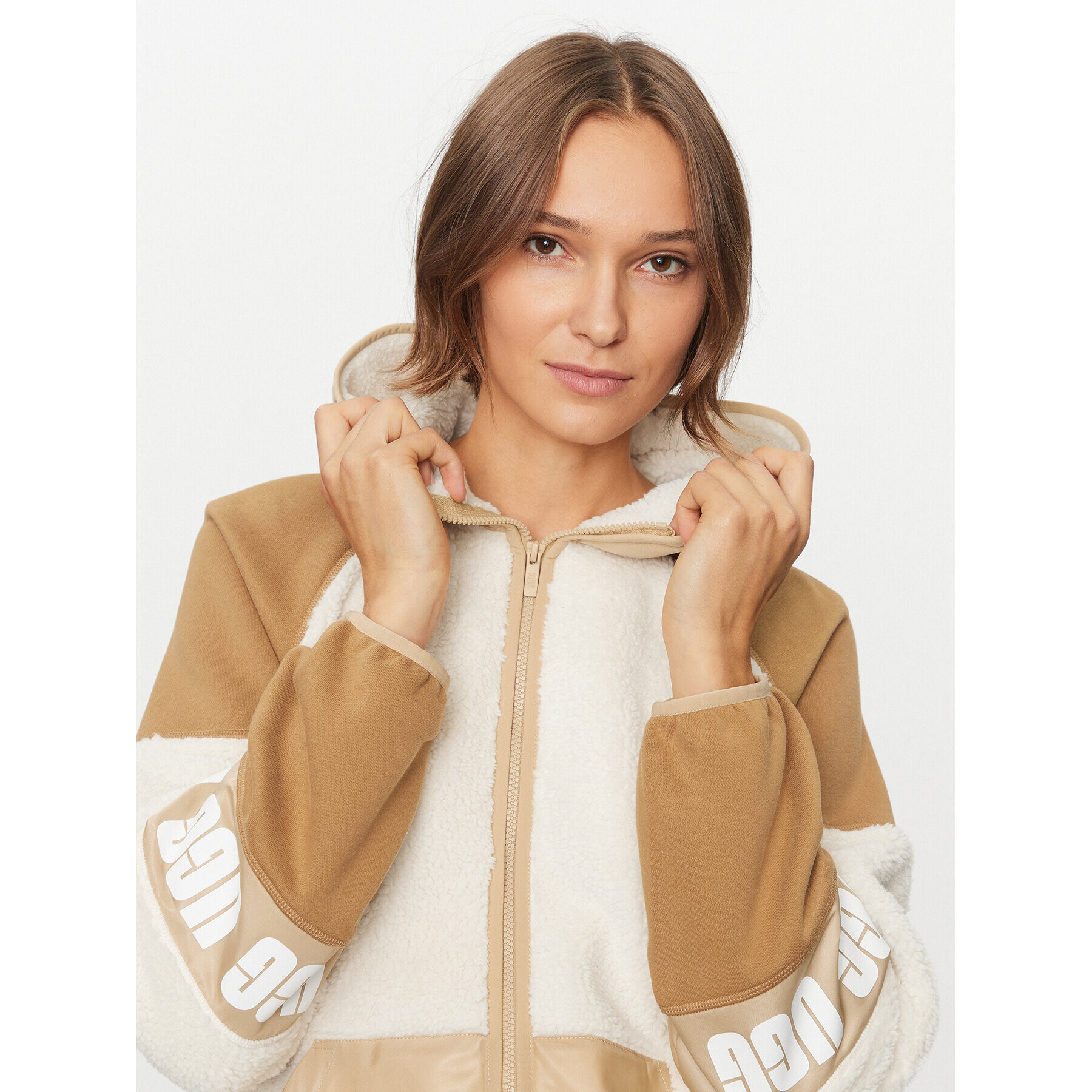 Ugg Суитшърт U Carrabella 1144534 Екрю Regular Fit - Pepit.bg