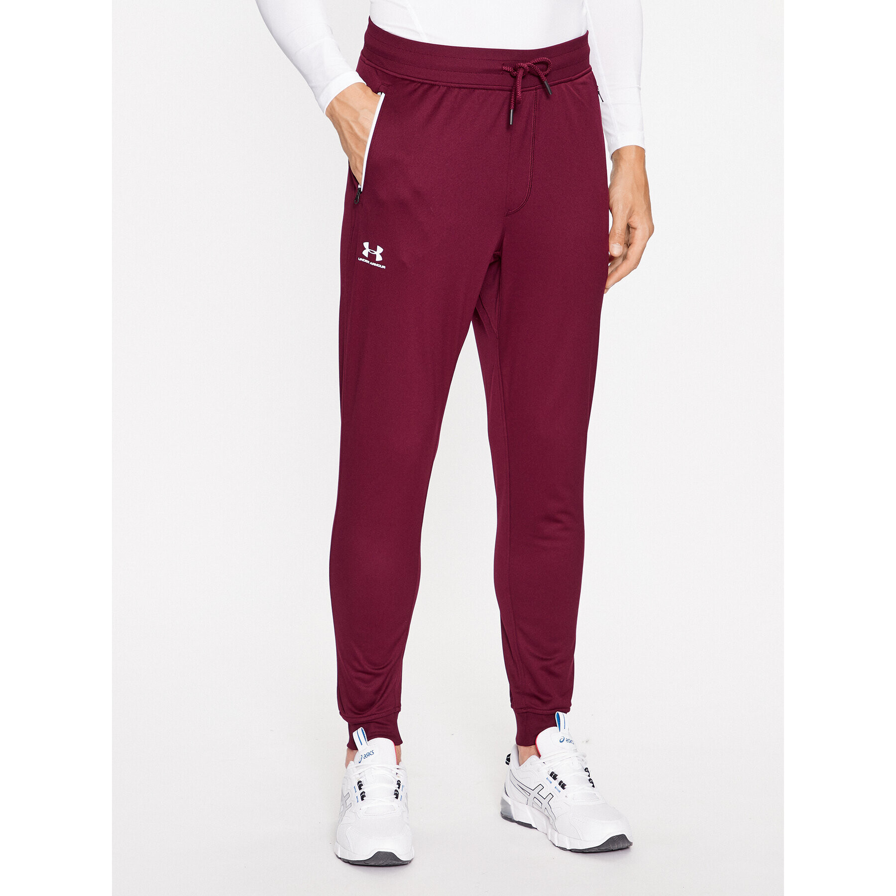 Under Armour Долнище анцуг Sportstyle Tricot Jogger 1290261 Бордо Loose Fit - Pepit.bg