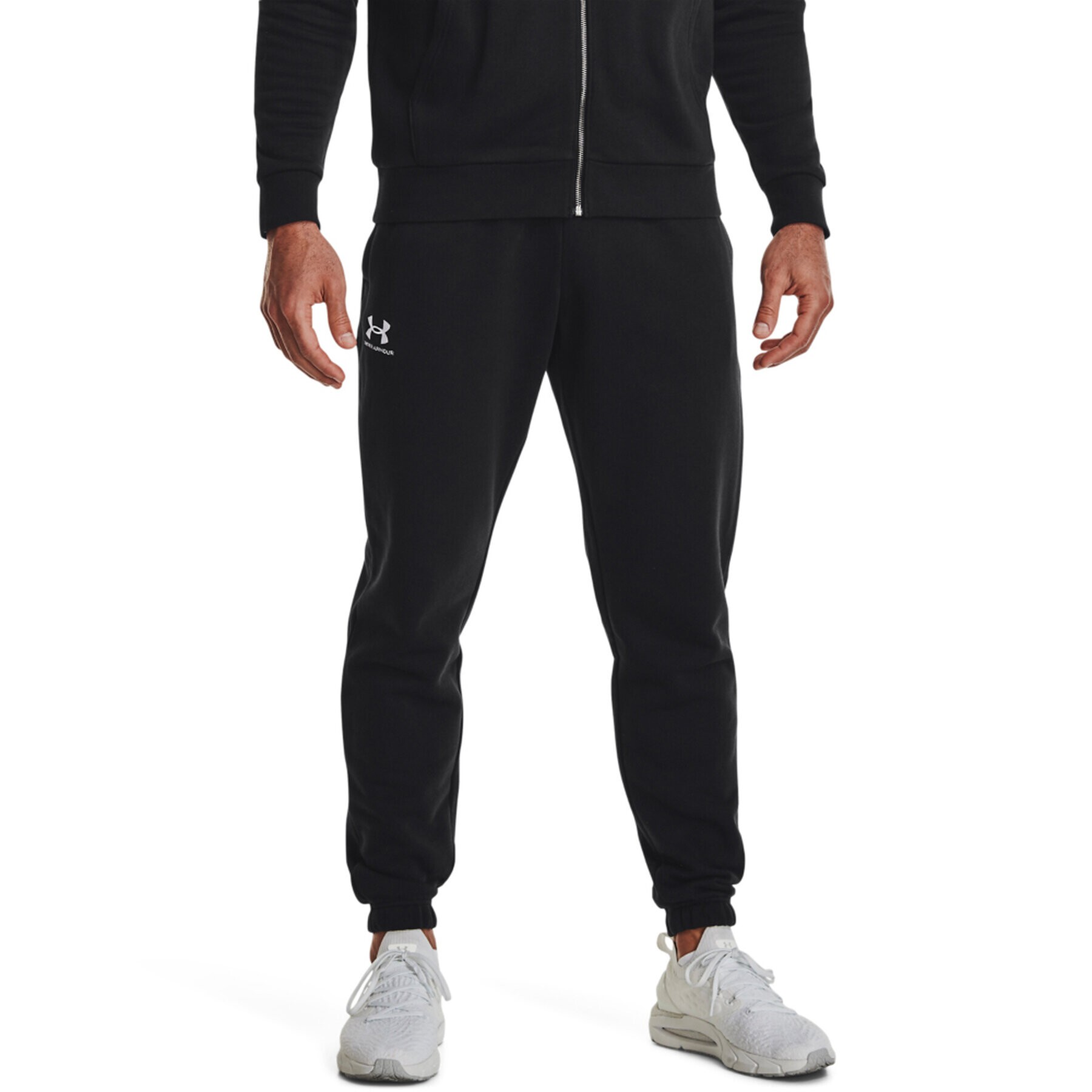 Under Armour Долнище анцуг UA Essential Fleece Jogger 1373882 Черен Regular Fit - Pepit.bg