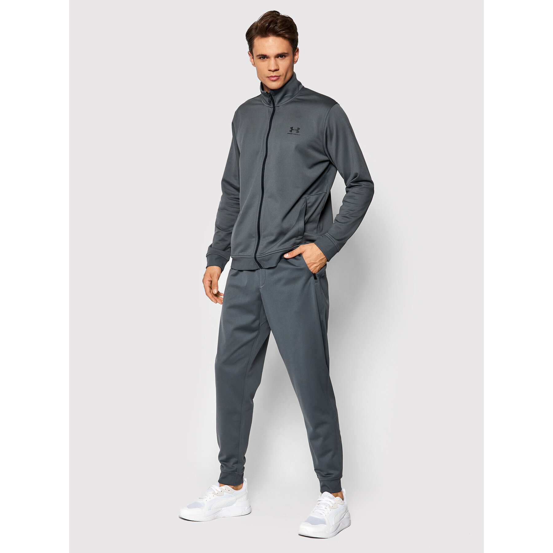 Under Armour Долнище анцуг Ua Sportstyle 1290261 Сив Relaxed Fit - Pepit.bg