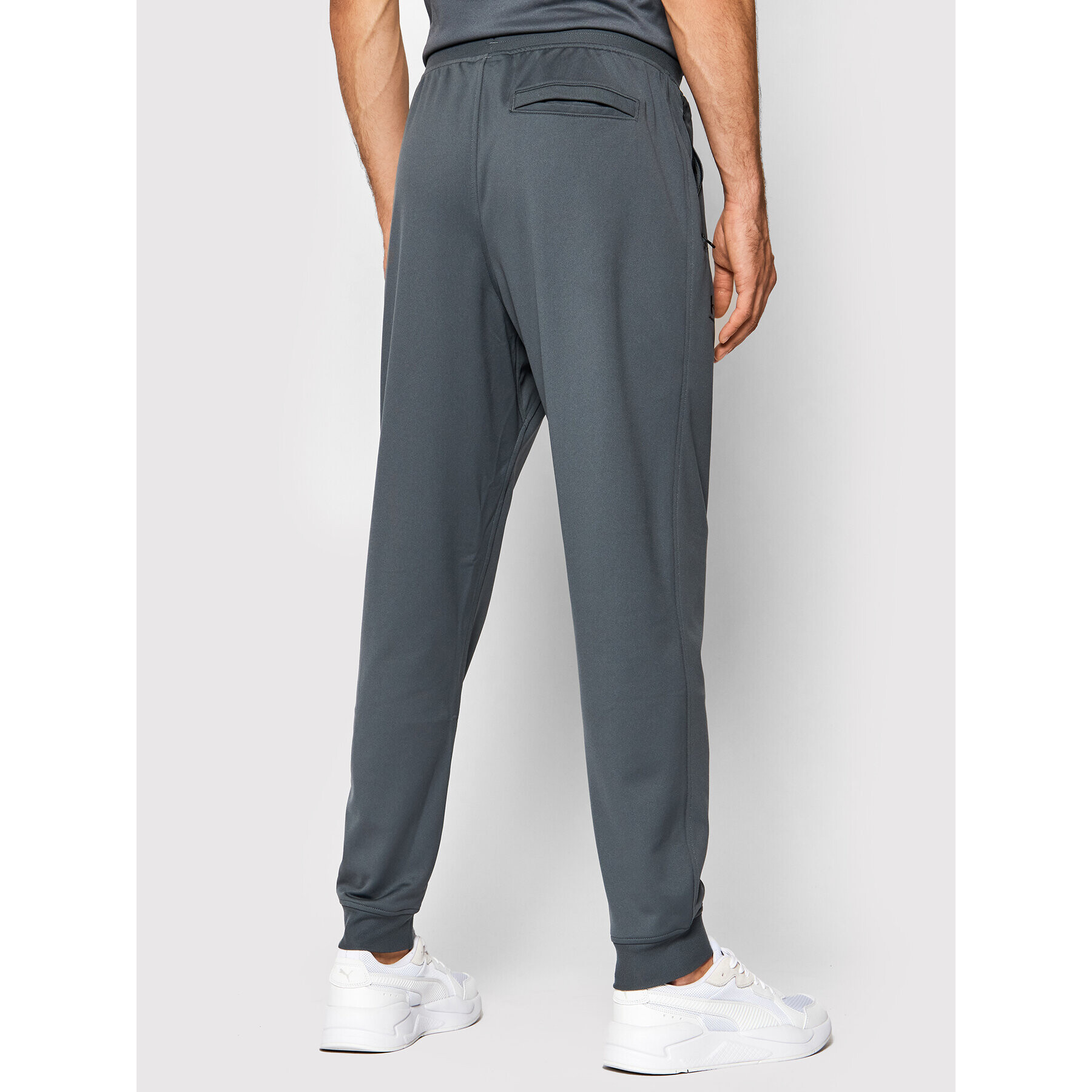 Under Armour Долнище анцуг Ua Sportstyle 1290261 Сив Relaxed Fit - Pepit.bg