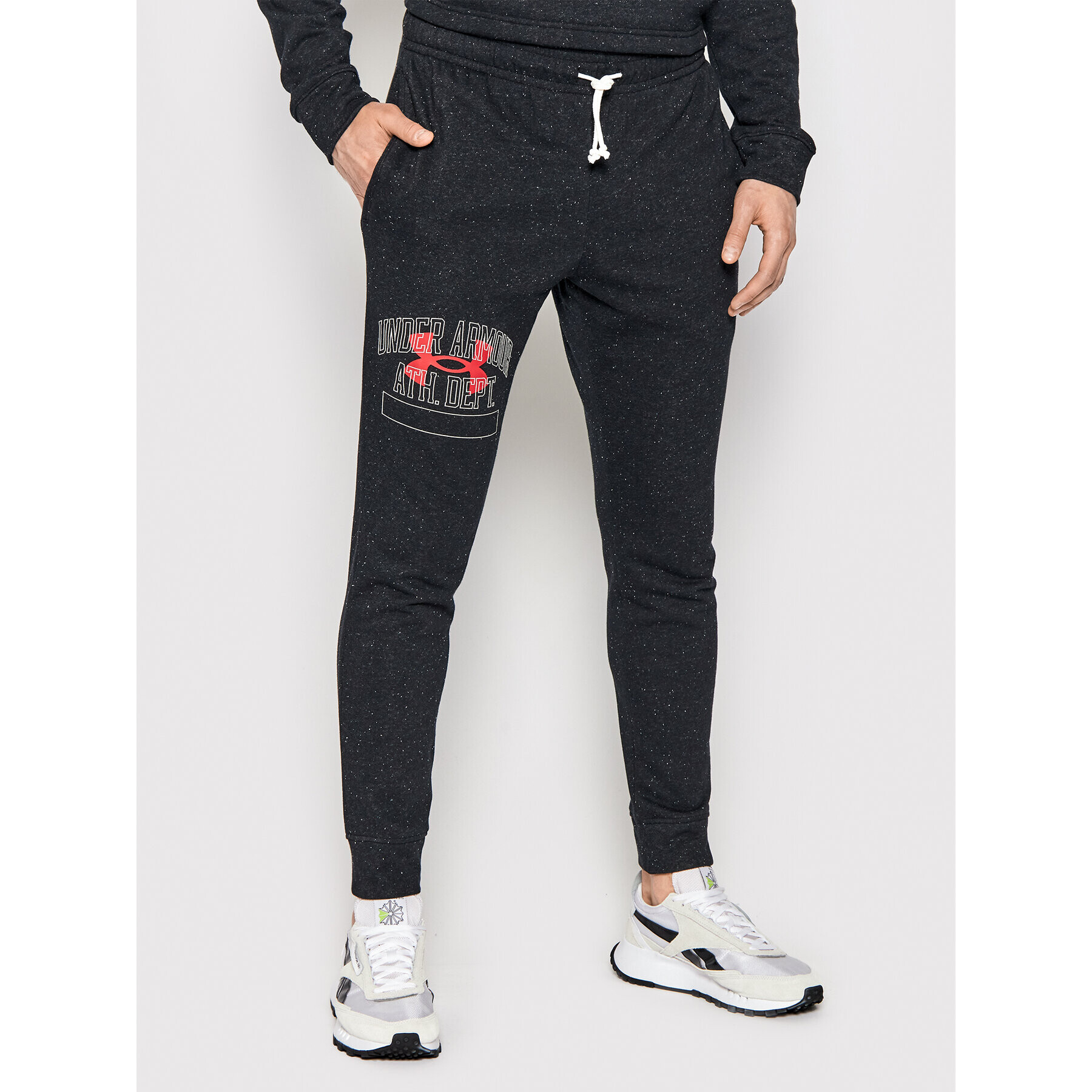 Under Armour Долнище анцуг Rival Terry Athletic Department 1370357 Черен Regular Fit - Pepit.bg