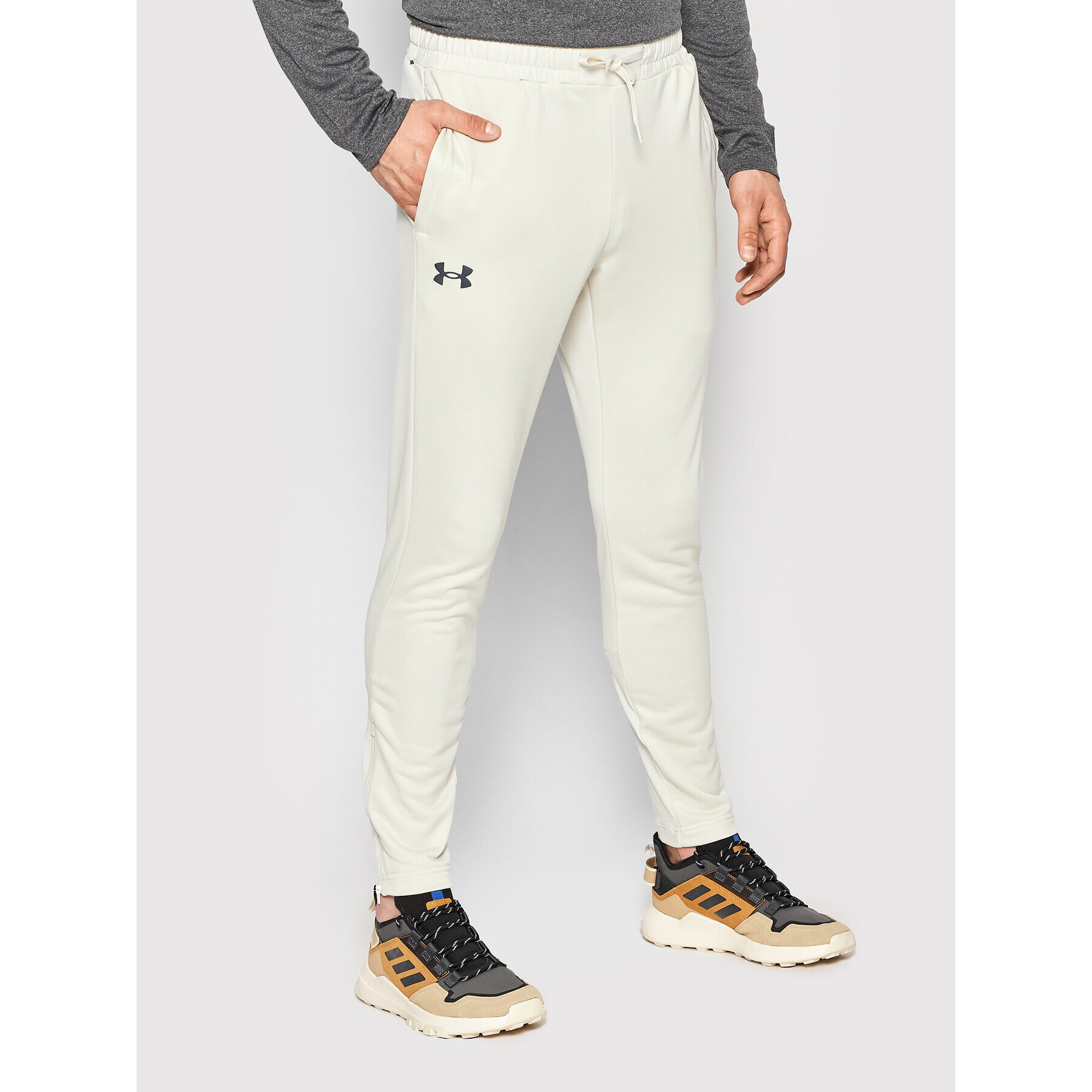 Under Armour Долнище анцуг Ua Armour Terry 1366265 Бежов Regular Fit - Pepit.bg