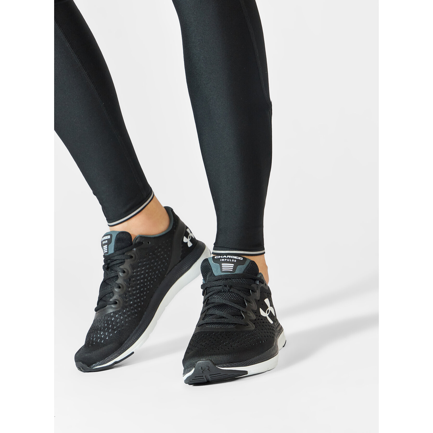 Under Armour Обувки Charged Impulse 3021950-002 Черен - Pepit.bg