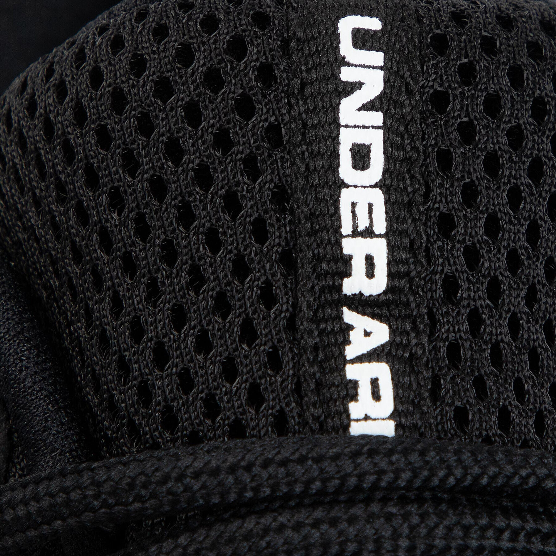 Under Armour Обувки Ua Charged Commit Tr 2.0 3022027-001 Черен - Pepit.bg