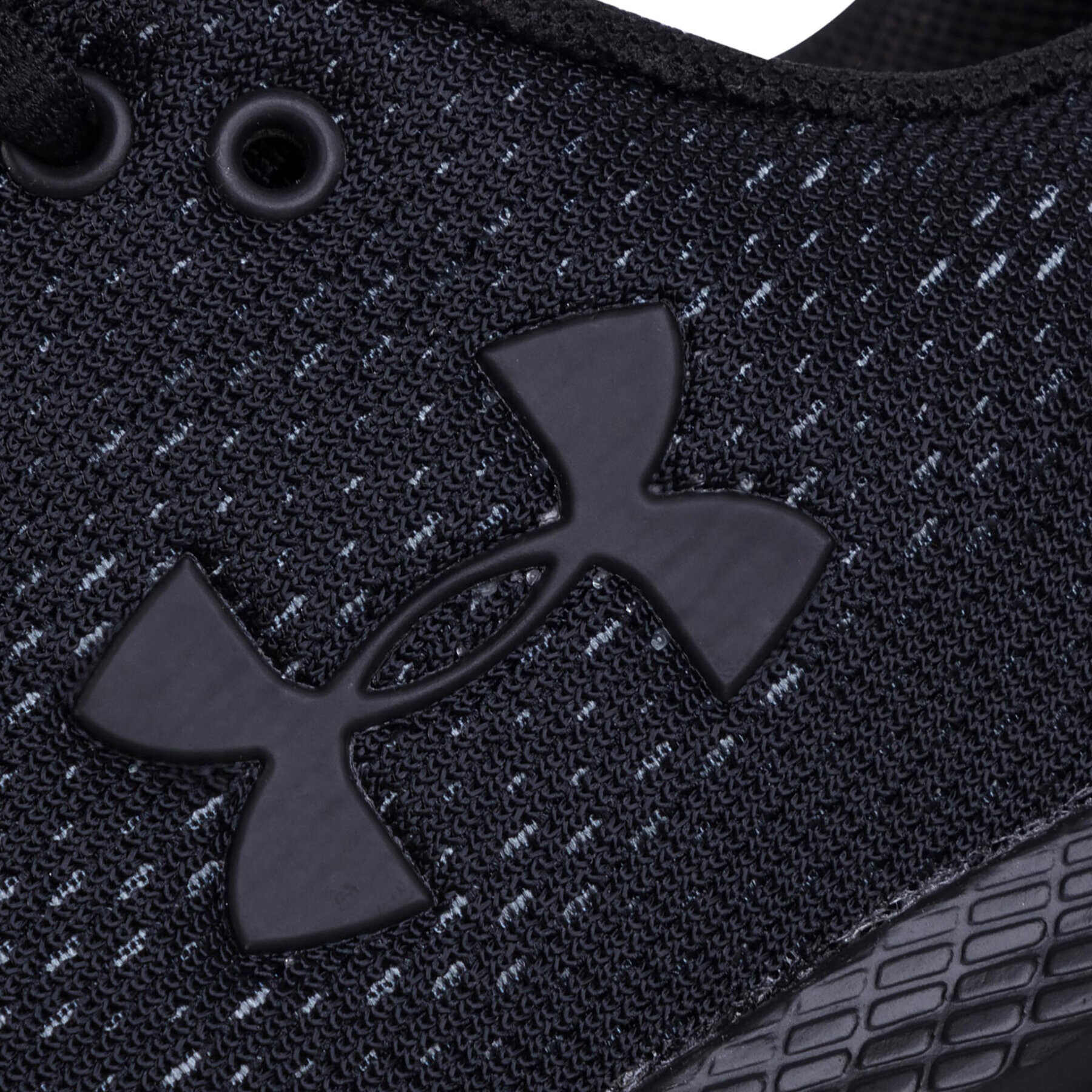 Under Armour Обувки UA Chargerd Persuit 2 3022594-003 Черен - Pepit.bg