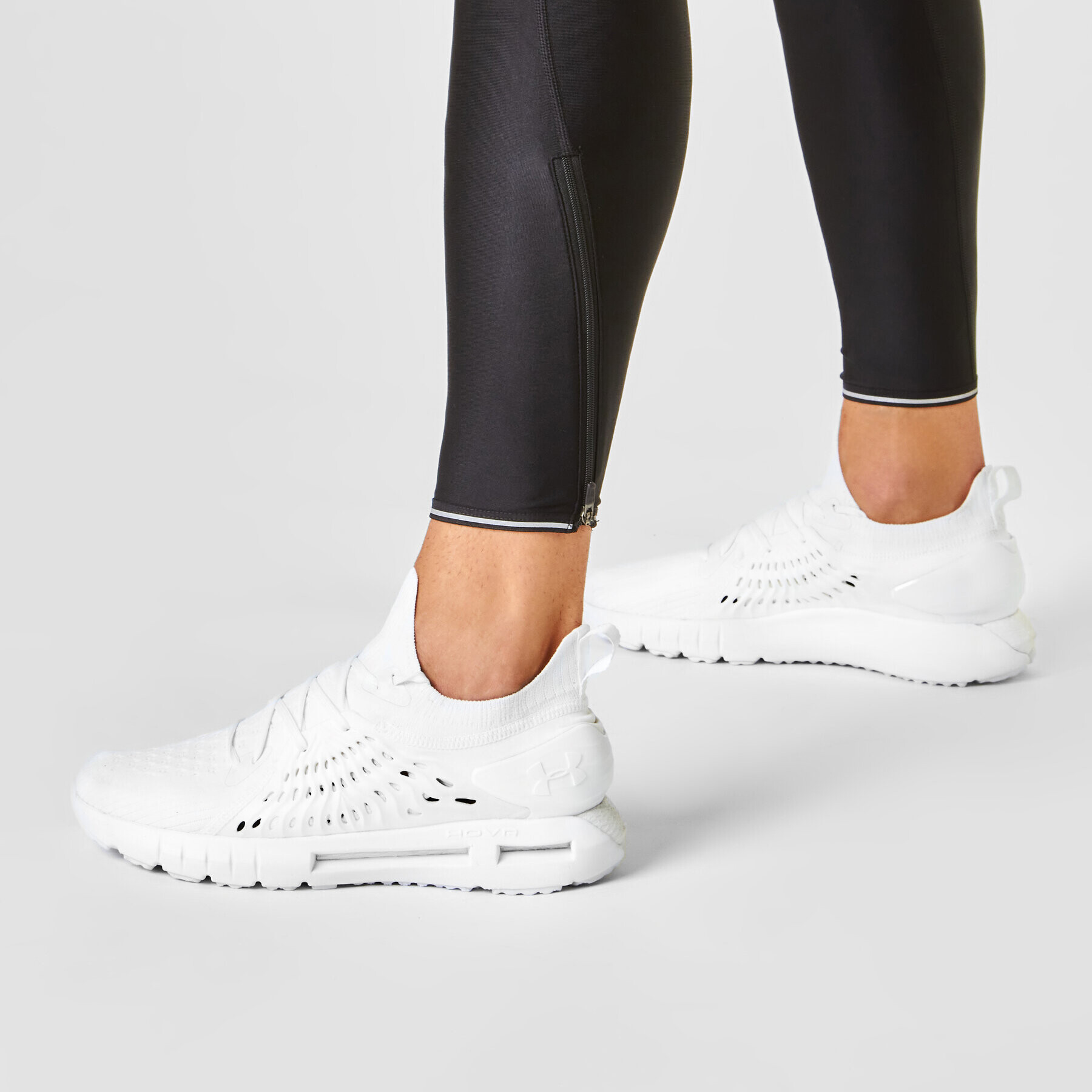 Under Armour Обувки Ua Hovr Phantom Rn 3022590-100 Бял - Pepit.bg
