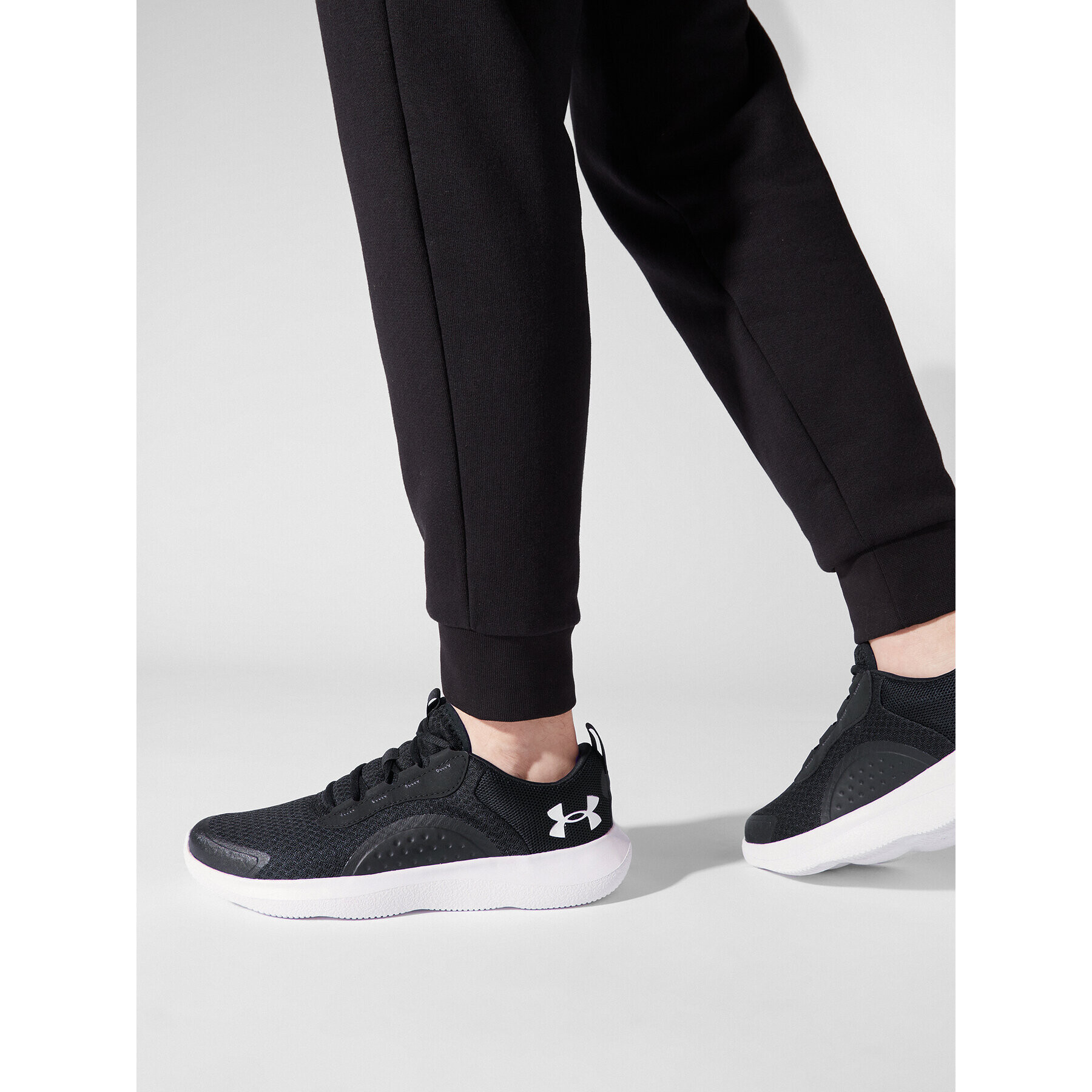 Under Armour Обувки Ua Victory 3023639-001 Черен - Pepit.bg