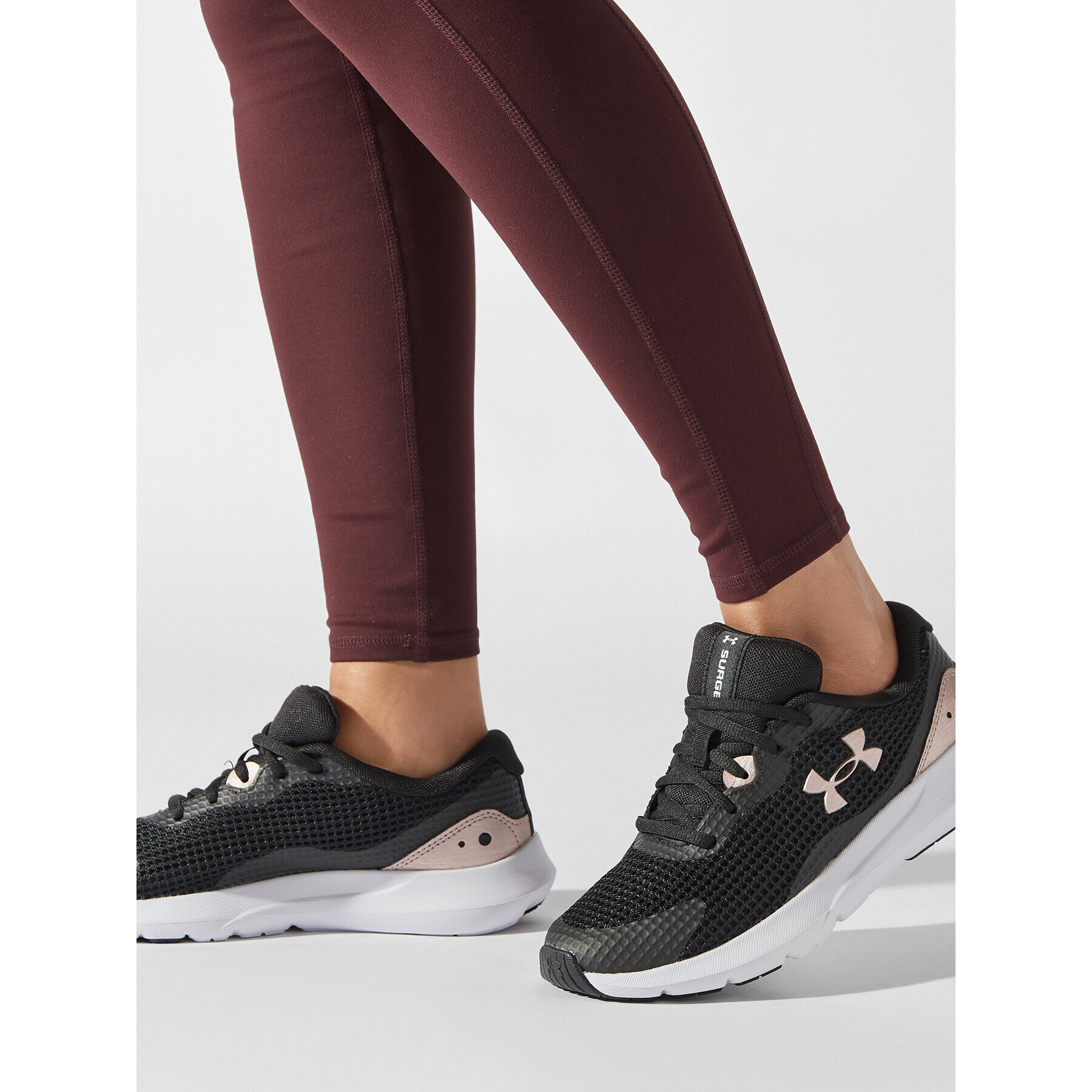Under Armour Обувки UA W Surge 3 3024894-005 Черен - Pepit.bg