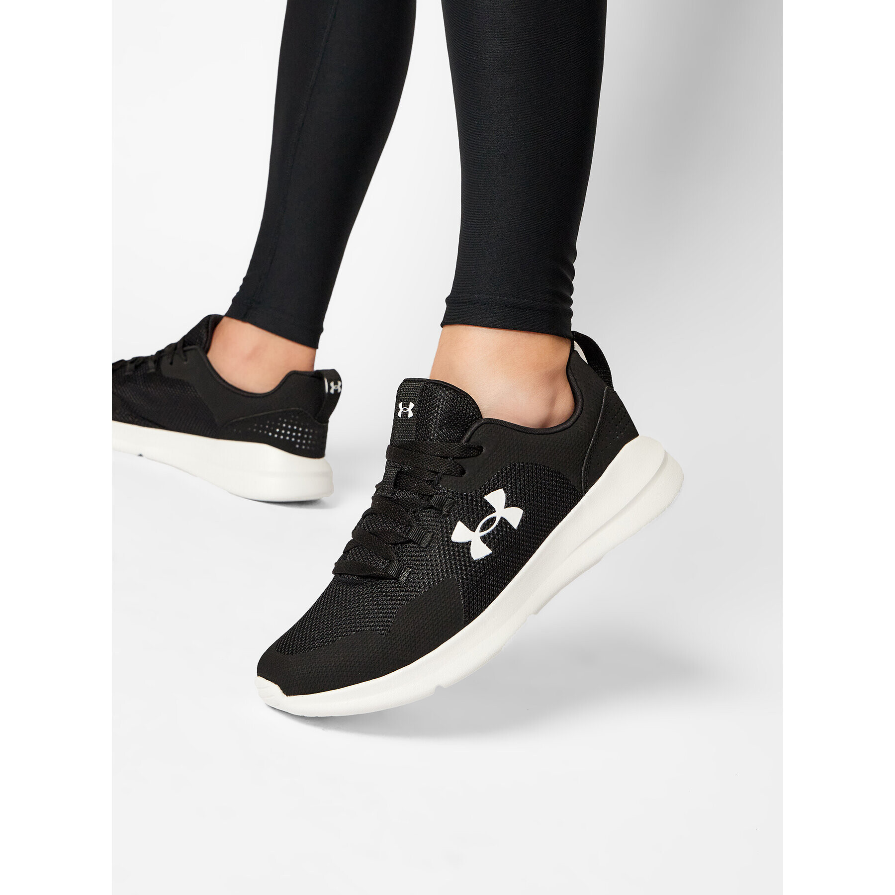 Under Armour Сникърси Ua Essential 3022954-001 Черен - Pepit.bg