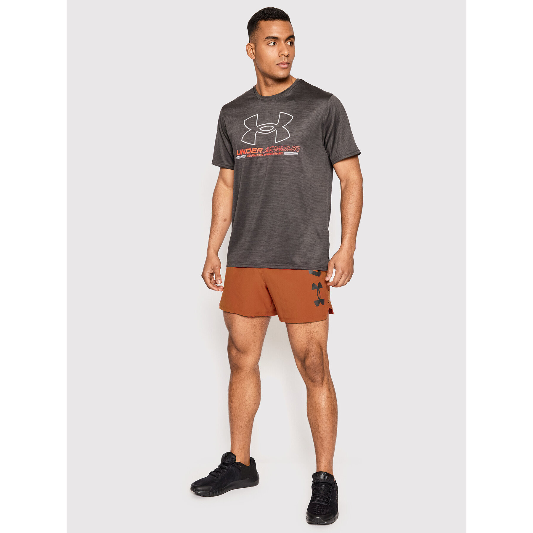 Under Armour Спортни шорти Speedpocket 5 1361486 Оранжев Loose Fit - Pepit.bg