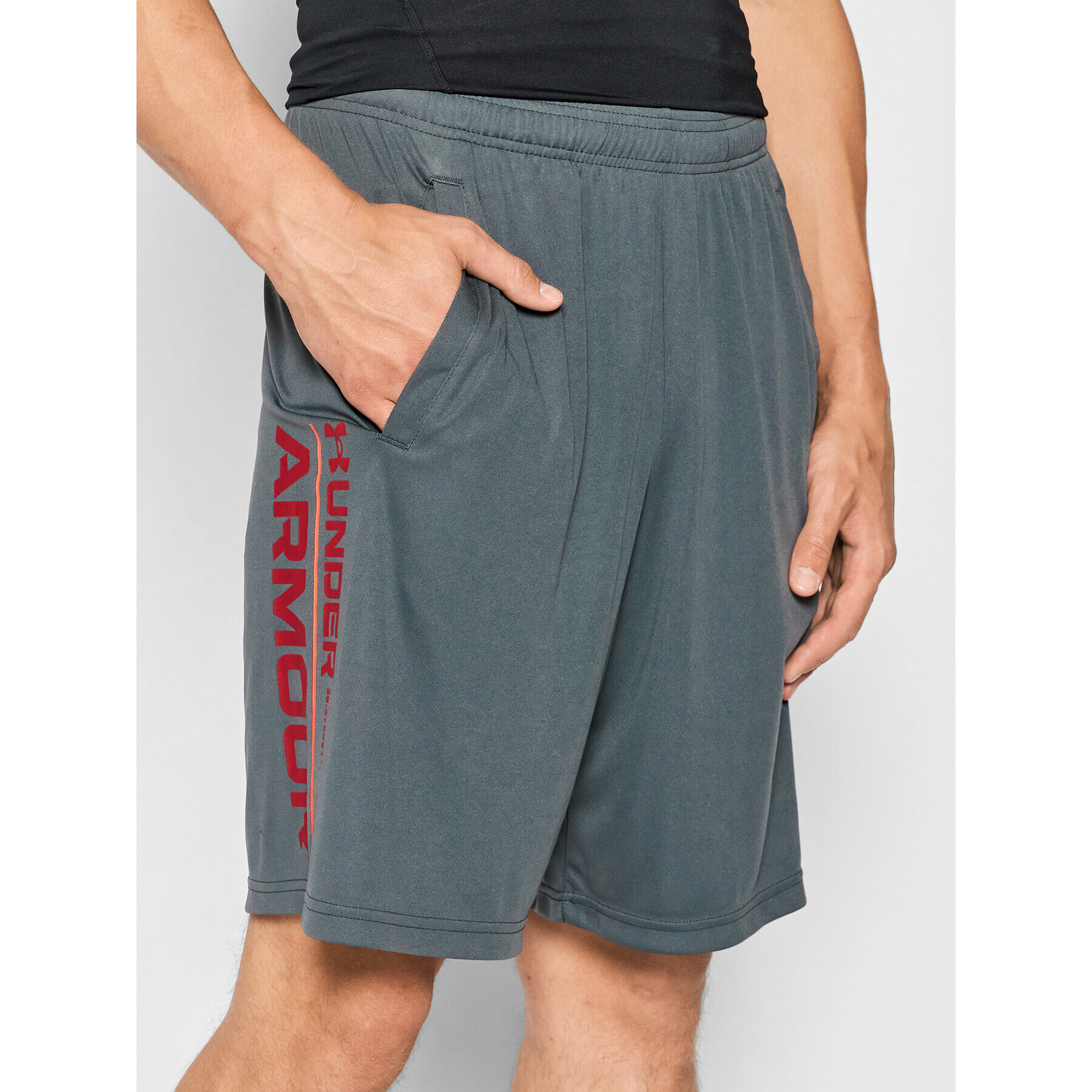 Under Armour Спортни шорти Tech™ Wordmark 1370400 Сив Loose Fit - Pepit.bg