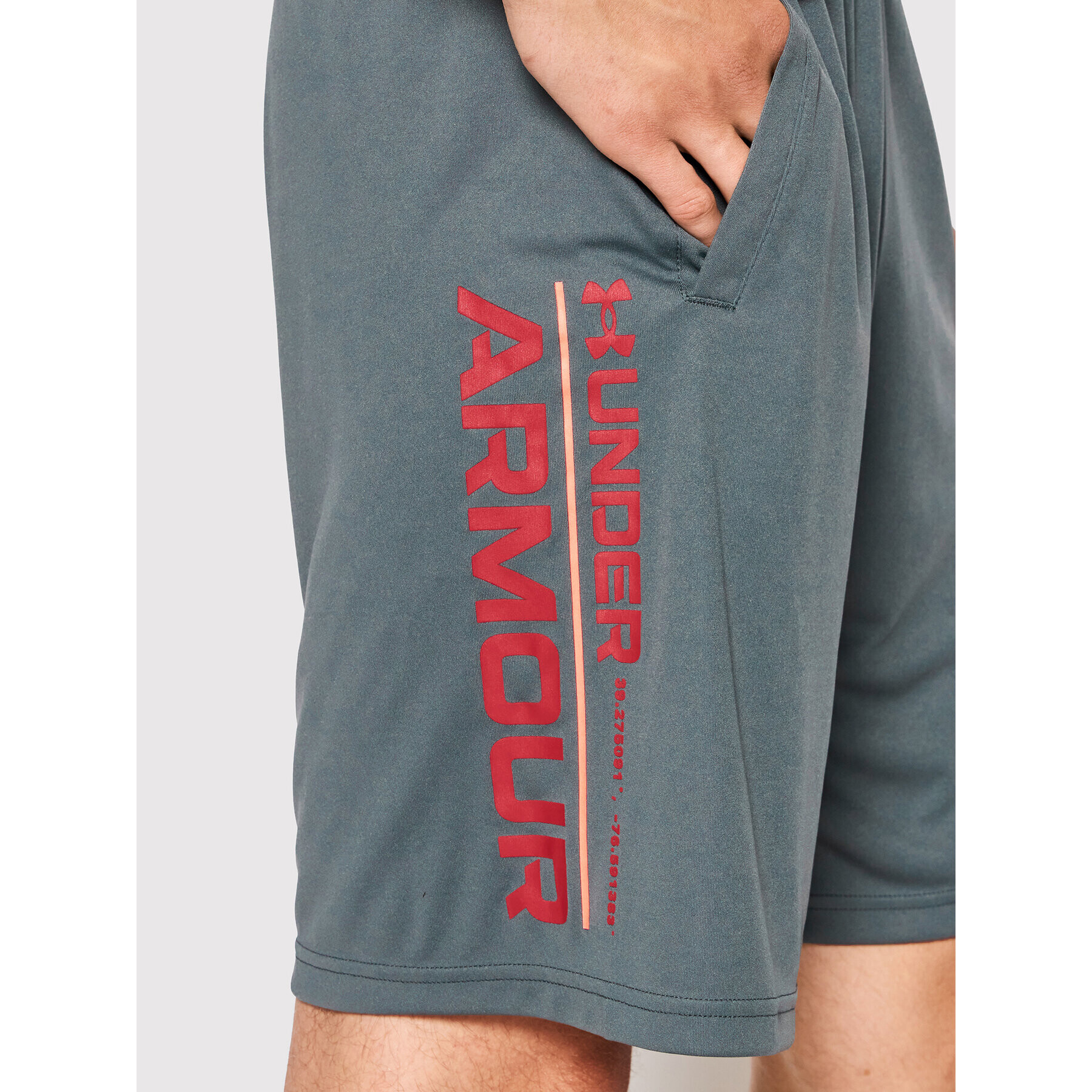 Under Armour Спортни шорти Tech™ Wordmark 1370400 Сив Loose Fit - Pepit.bg