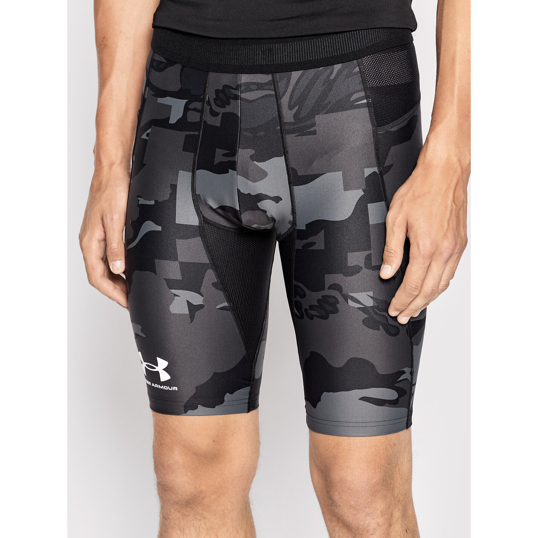 Under Armour Спортни шорти Ua Iso-Chill Compression Print 1361594 Черен Slim Fit - Pepit.bg