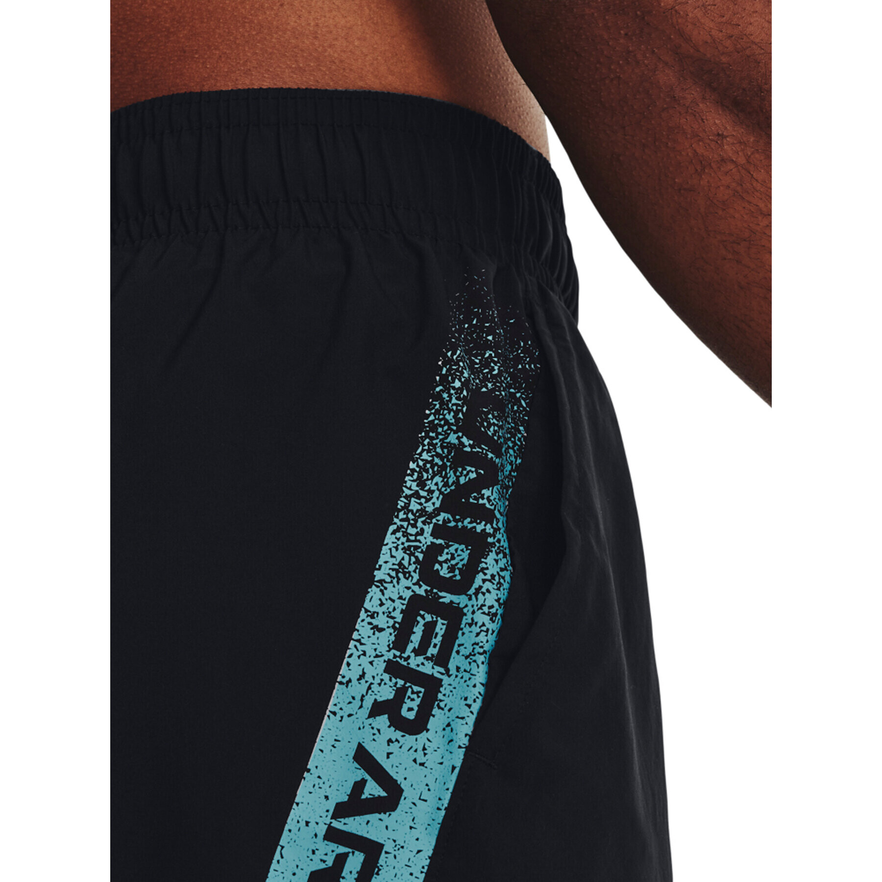 Under Armour Спортни шорти UA Woven Graphic Shorts 1370388 Черен Regular Fit - Pepit.bg