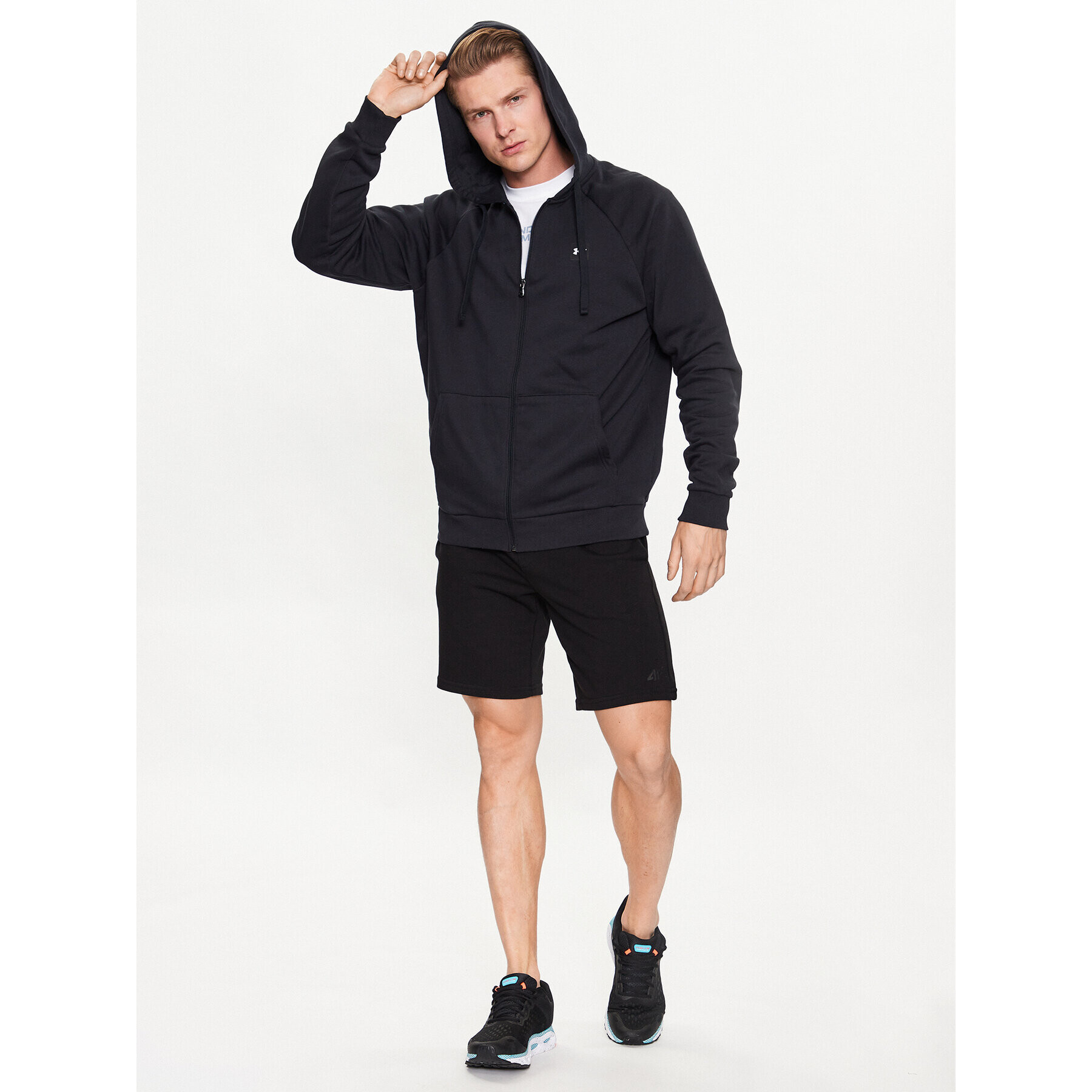 Under Armour Суитшърт UA Rival Fleece FZ Hoodie 1357111 Черен Regular Fit - Pepit.bg