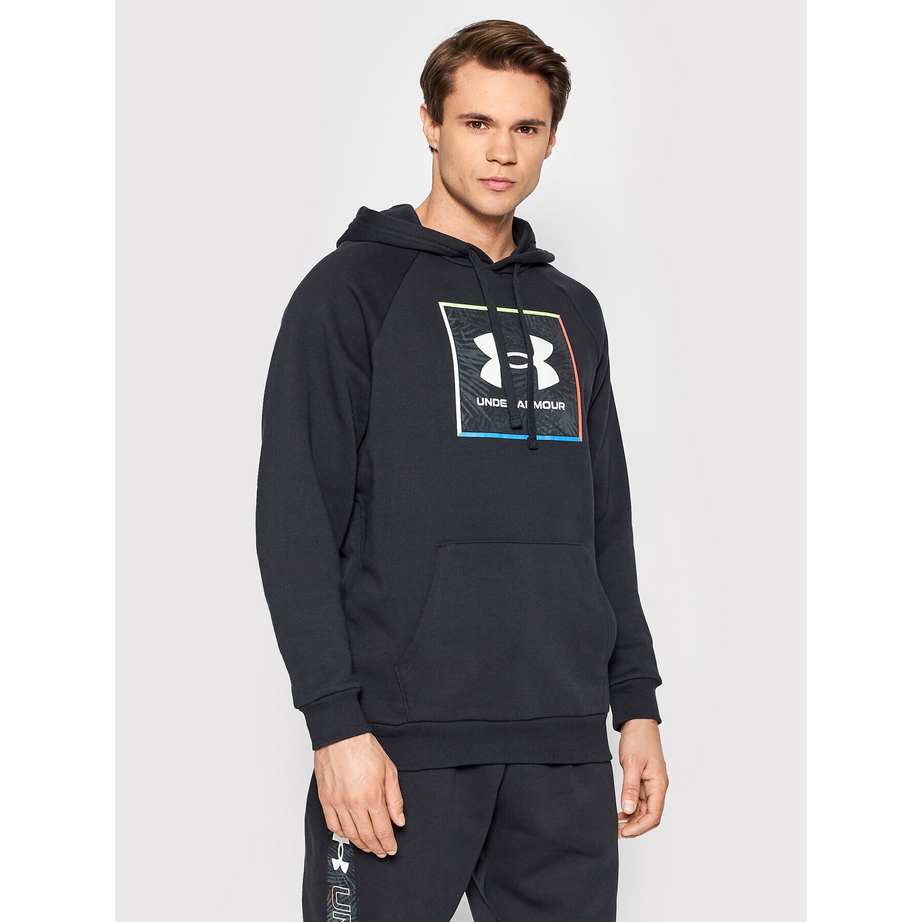 Under Armour Суитшърт Ua Rival Fleece Graphic 1370349 Черен Regular Fit - Pepit.bg