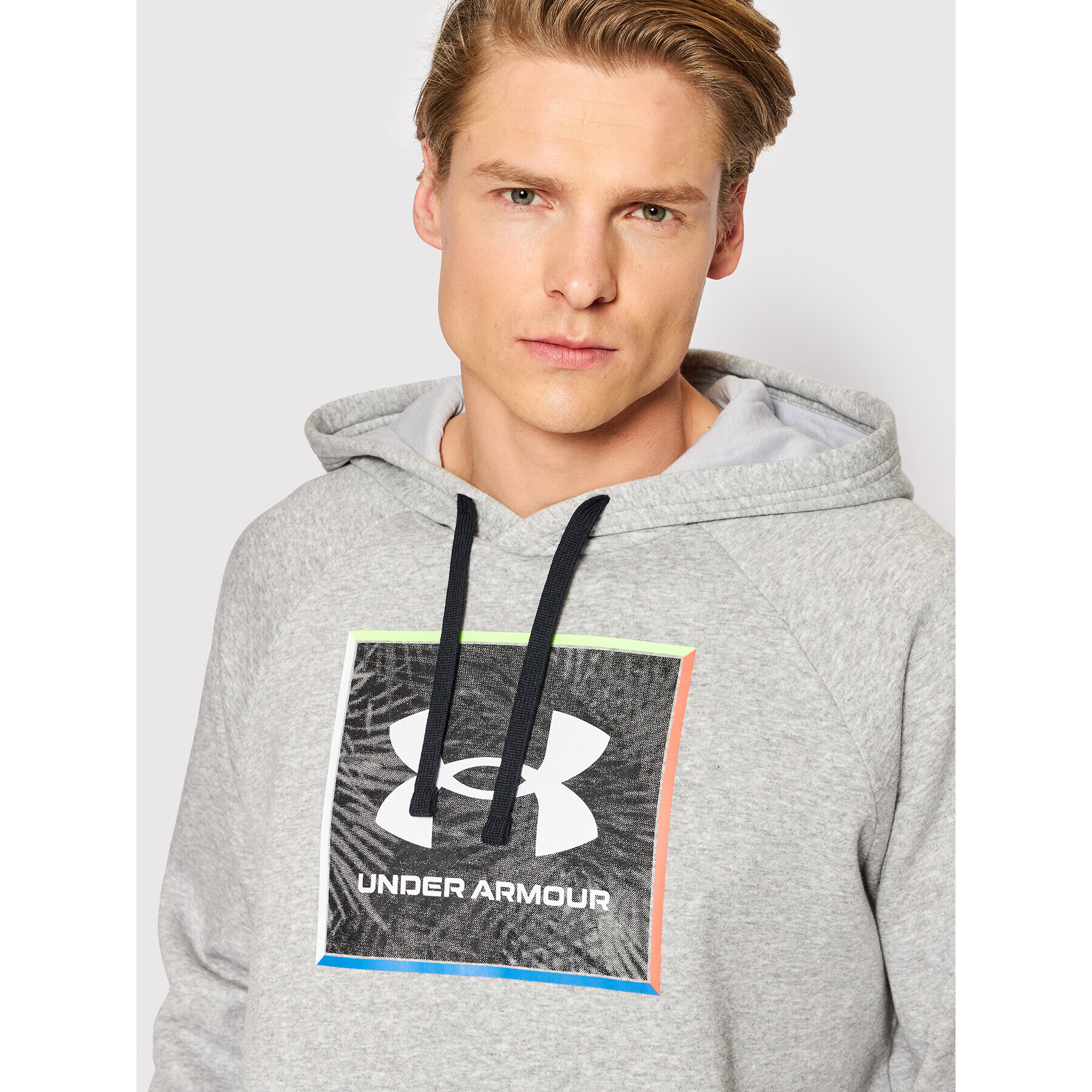 Under Armour Суитшърт Ua Rival Fleece Graphic 1370349 Сив Regular Fit - Pepit.bg