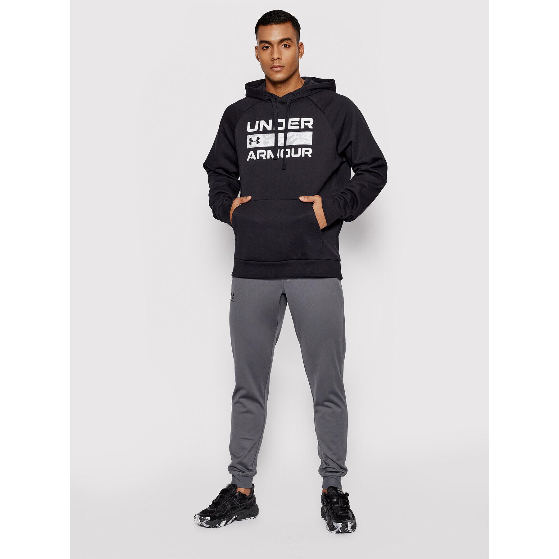 Under Armour Суитшърт Ua Rival Signature 1366363 Черен Loose Fit - Pepit.bg