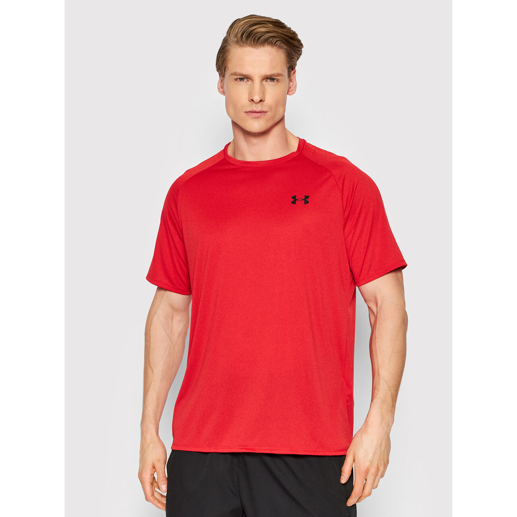 Under Armour Тениска от техническо трико Tech™ 2.0 1345317 Червен Regular Fit - Pepit.bg