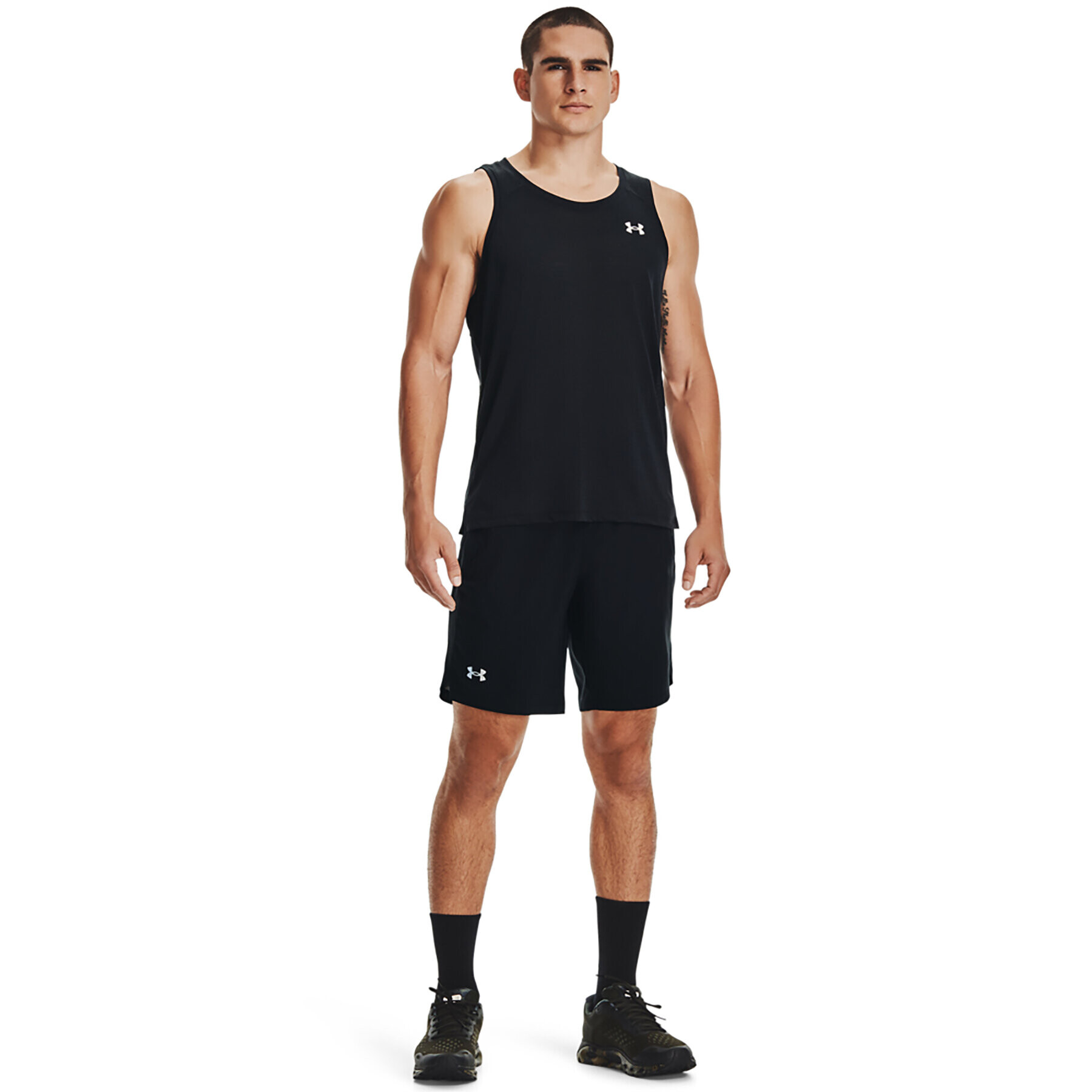 Under Armour Тениска от техническо трико UA STREAKER SINGLET 1361468 Черен Regular Fit - Pepit.bg