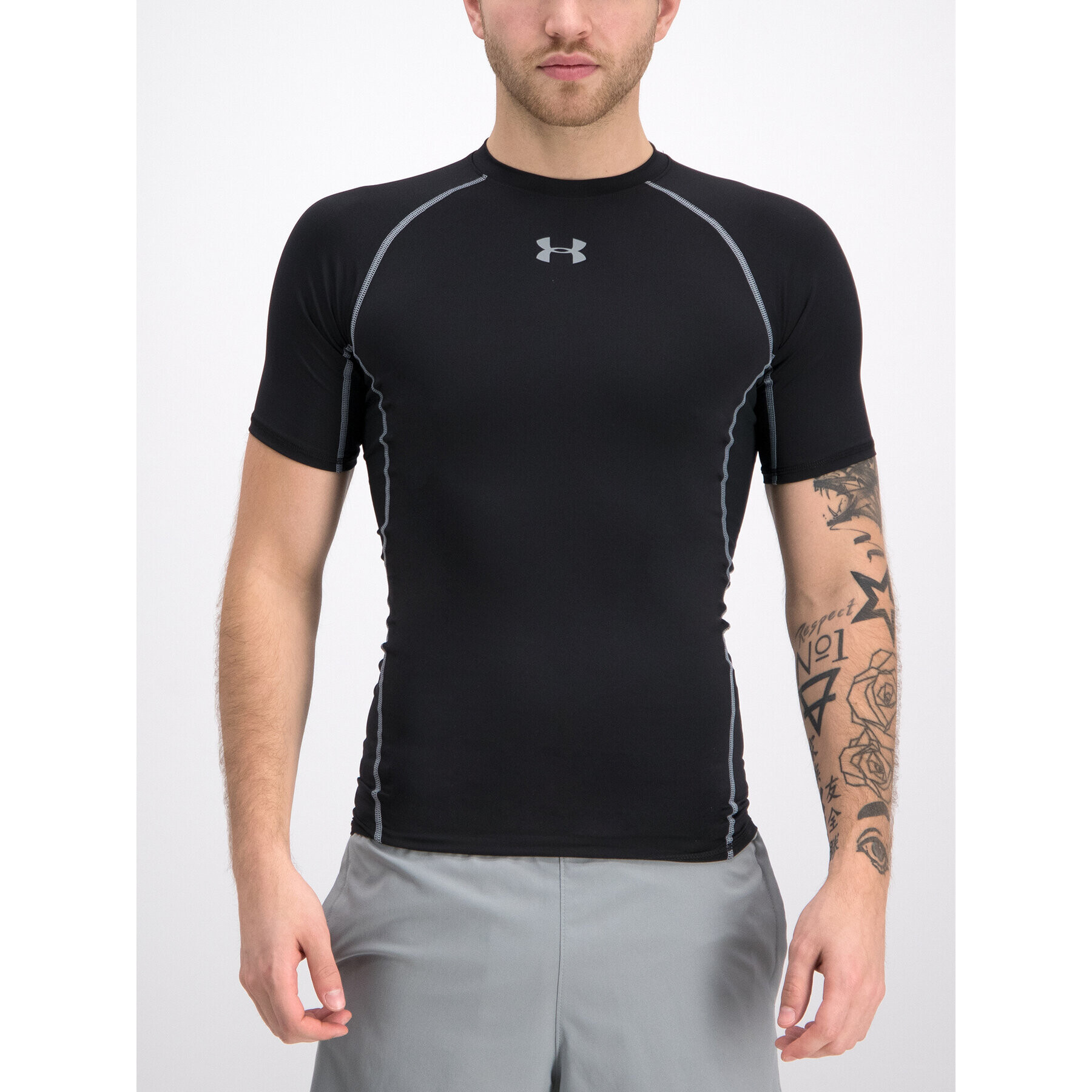 Under Armour Тишърт 1257468 Черен Slim Fit - Pepit.bg