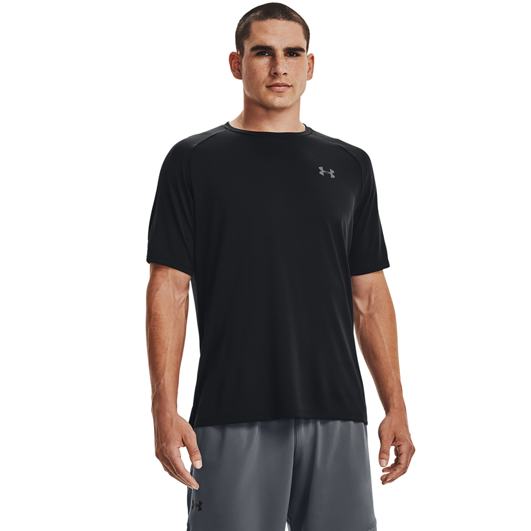 Under Armour Тишърт 1326413 Черен Regular Fit - Pepit.bg