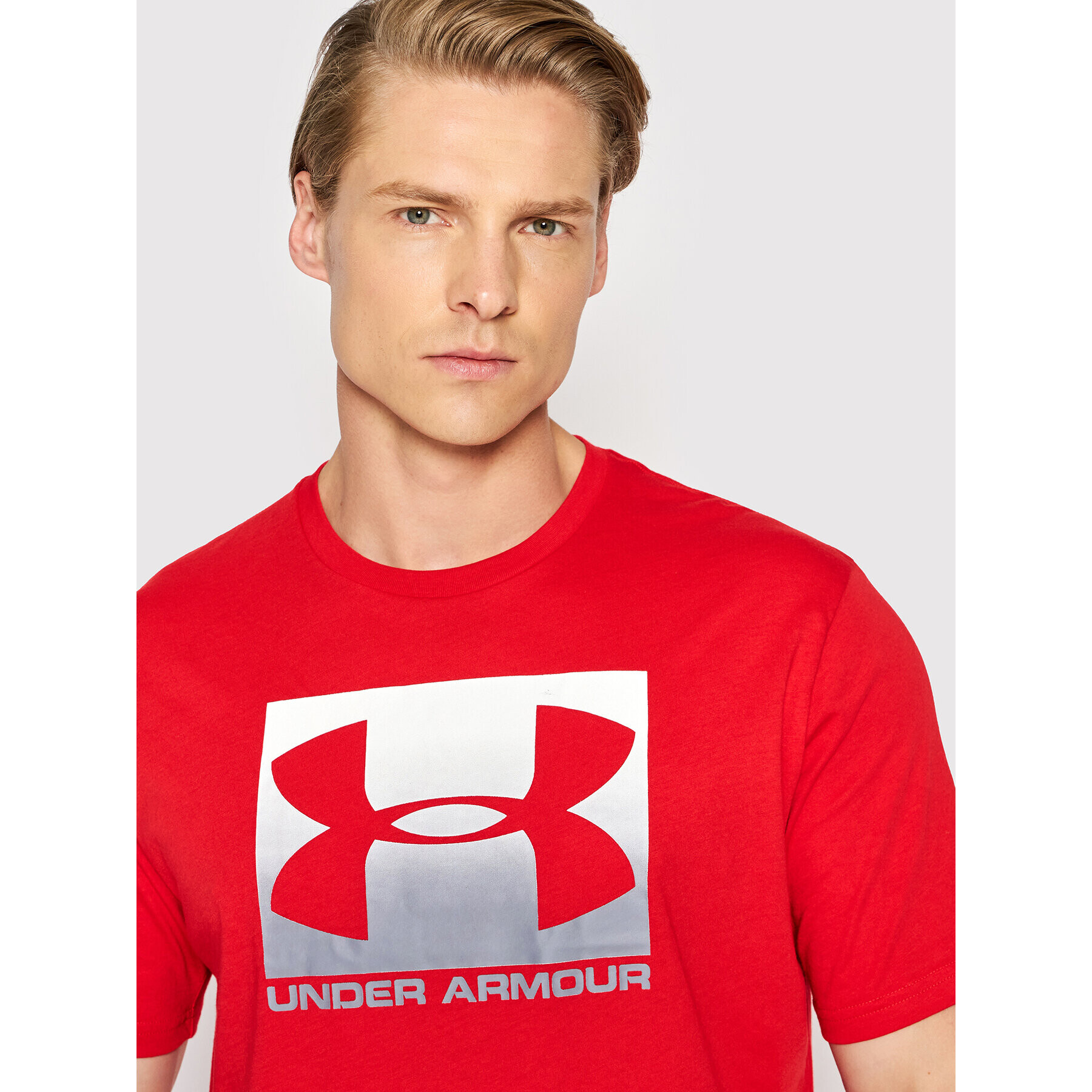 Under Armour Тишърт Ua Boxed Sportstyle 1329581 Червен Loose Fit - Pepit.bg