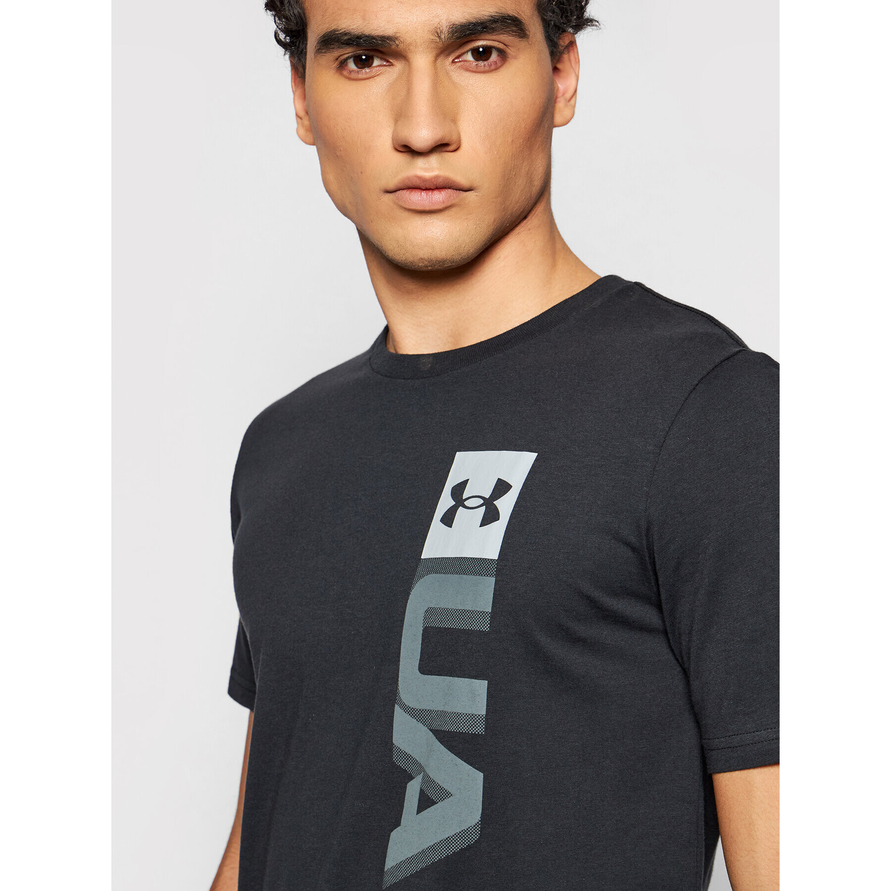 Under Armour Тишърт Ua Boxed Wordmark 1361675 Черен Loose Fit - Pepit.bg