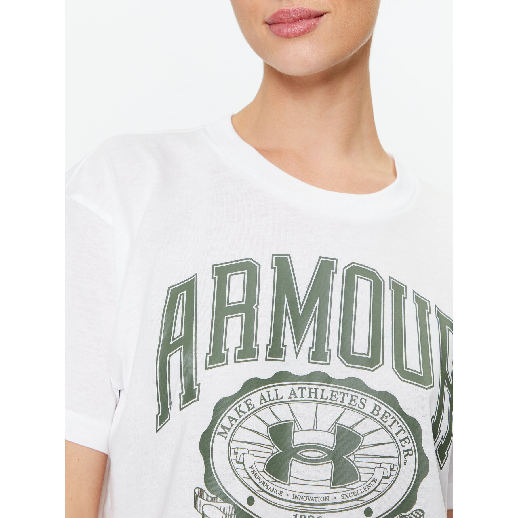 Under Armour Тишърт Ua Collegiate Crest Crop Ss 1379402 Бял Loose Fit - Pepit.bg