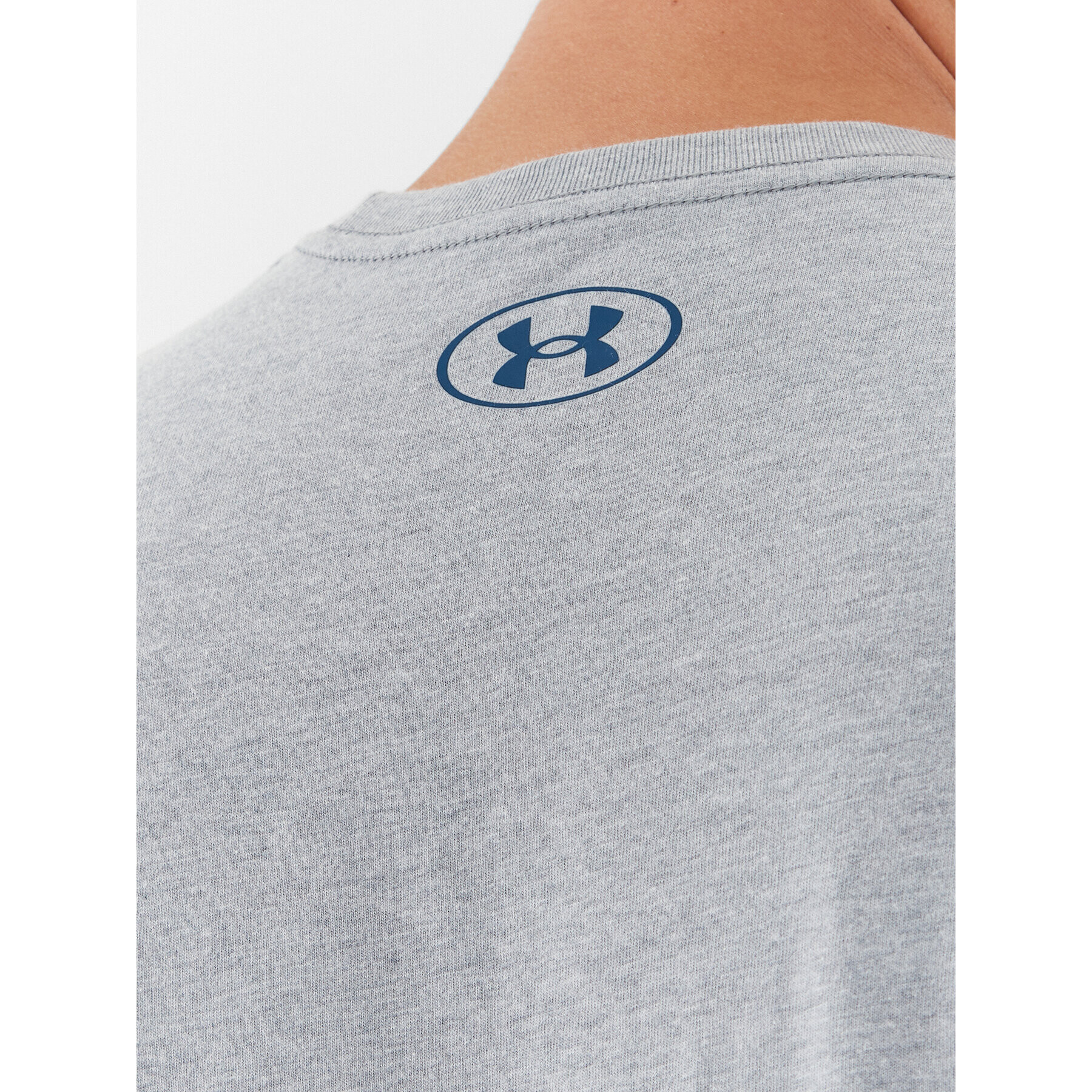 Under Armour Тишърт Ua Core Novelty Graphic Ss 1380957 Сив Loose Fit - Pepit.bg