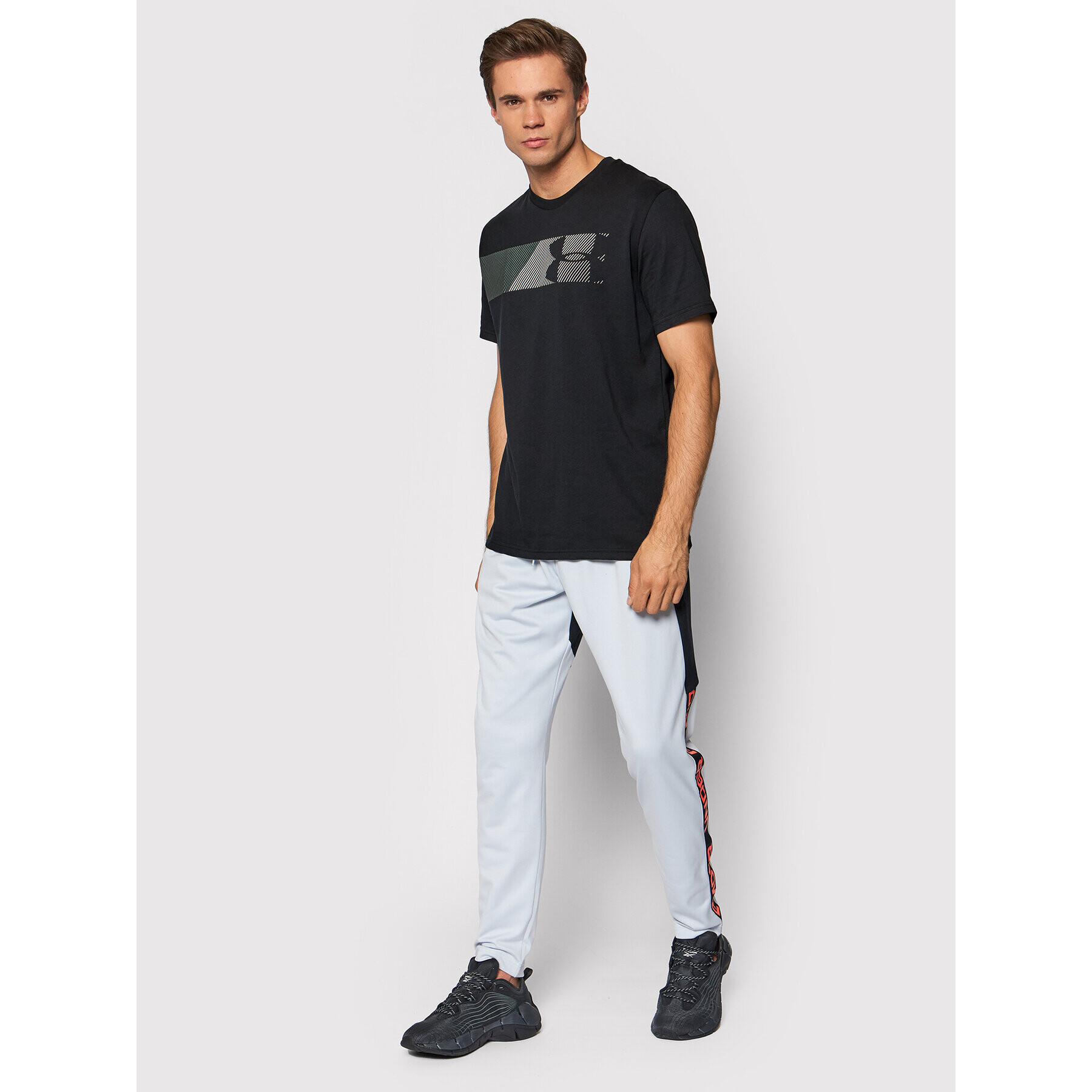 Under Armour Тишърт Ua Fast Left Chest 1329584 Черен Loose Fit - Pepit.bg