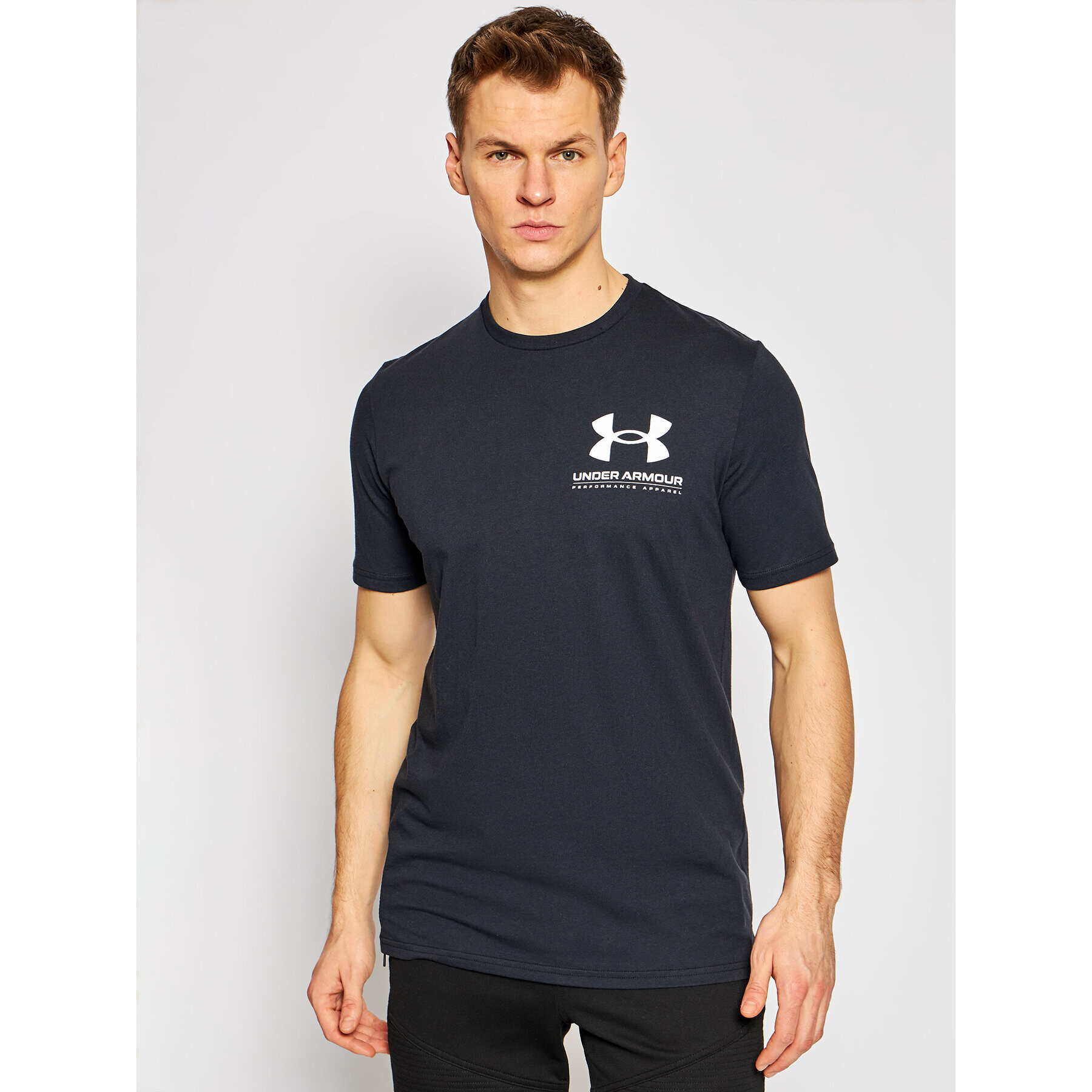 Under Armour Тишърт Ua Performance 1357174 Черен Loose Fit - Pepit.bg