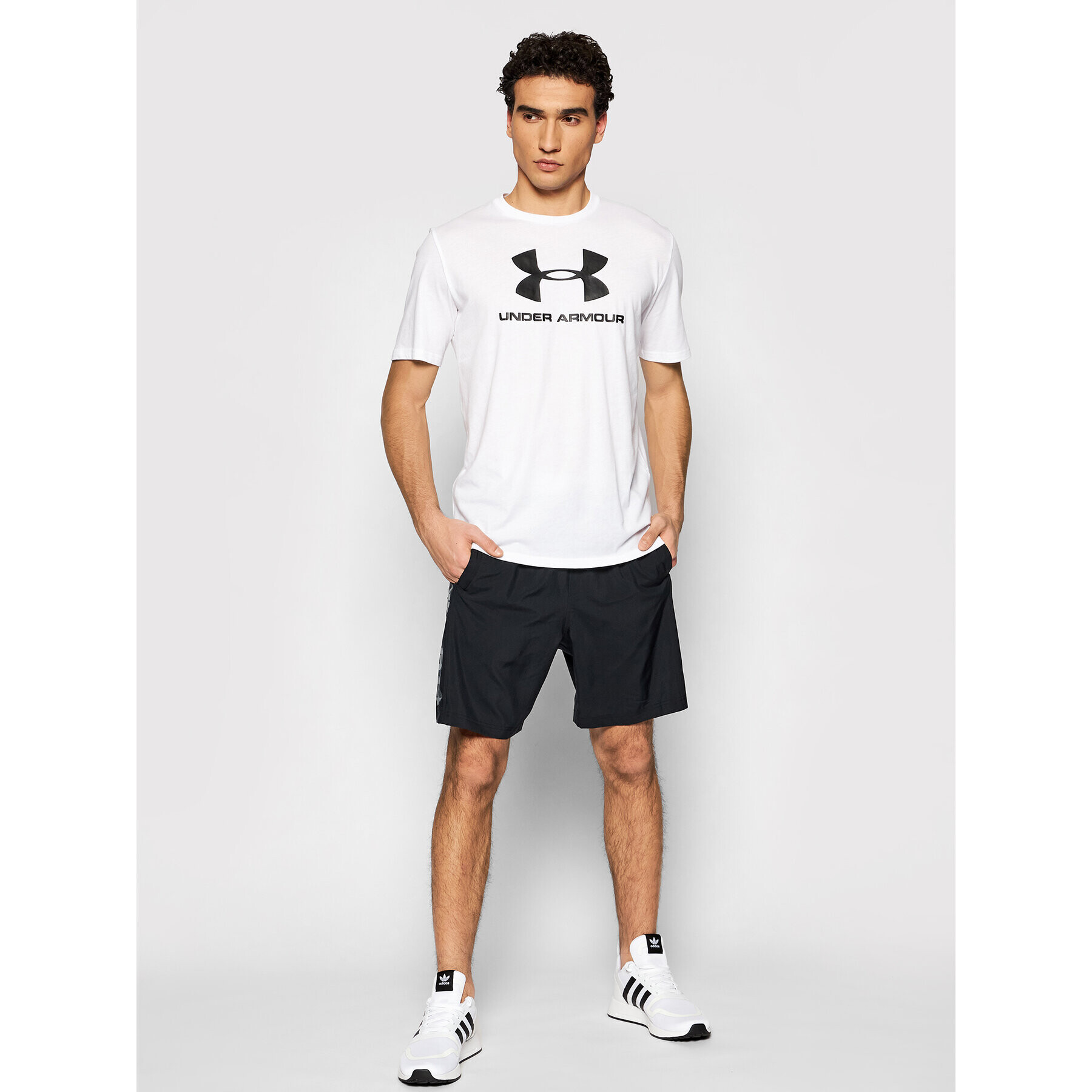 Under Armour Тишърт Ua Sportstyle Logo 1329590 Бял Loose Fit - Pepit.bg