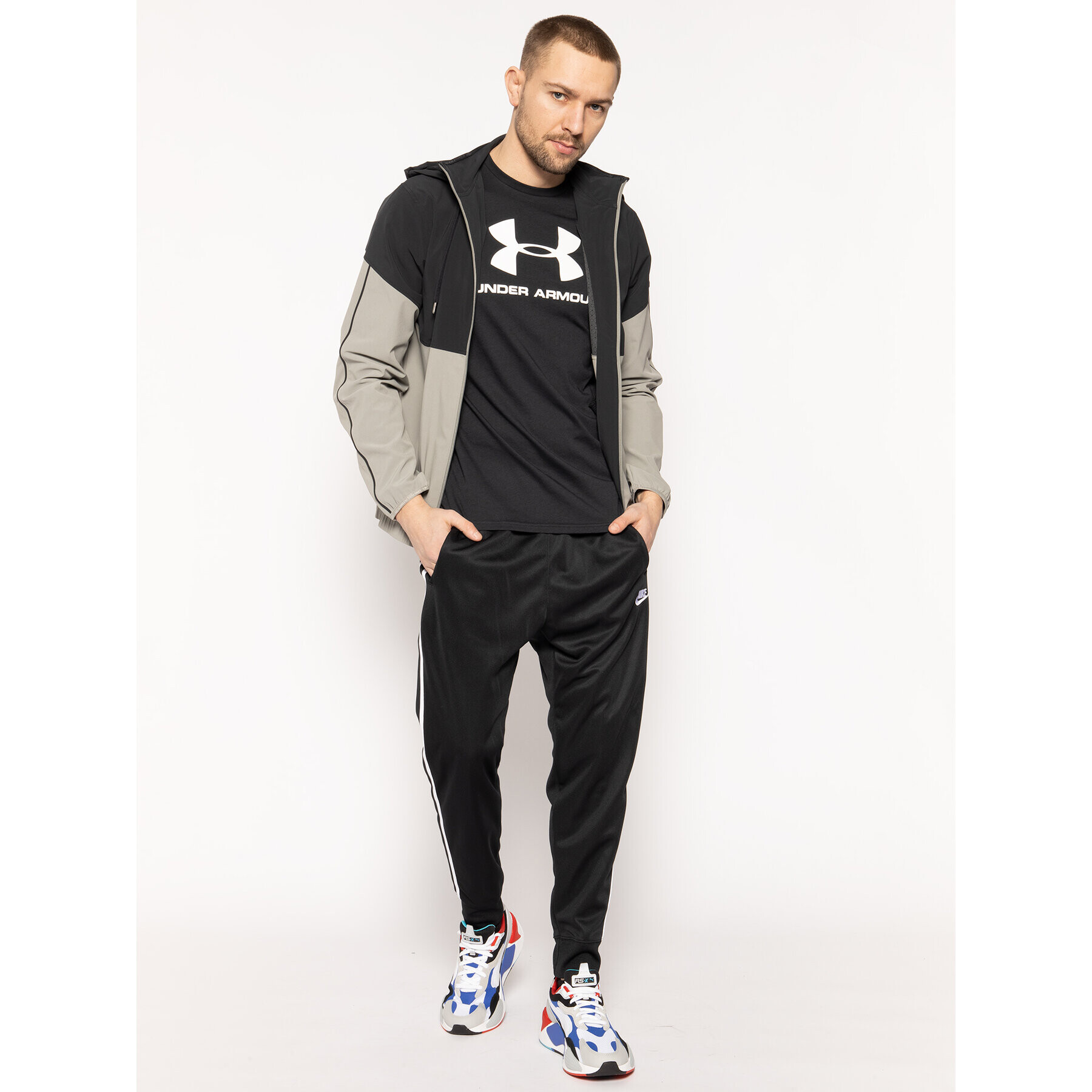Under Armour Тишърт Ua Sportstyle Logo 1329590 Черен Regular Fit - Pepit.bg