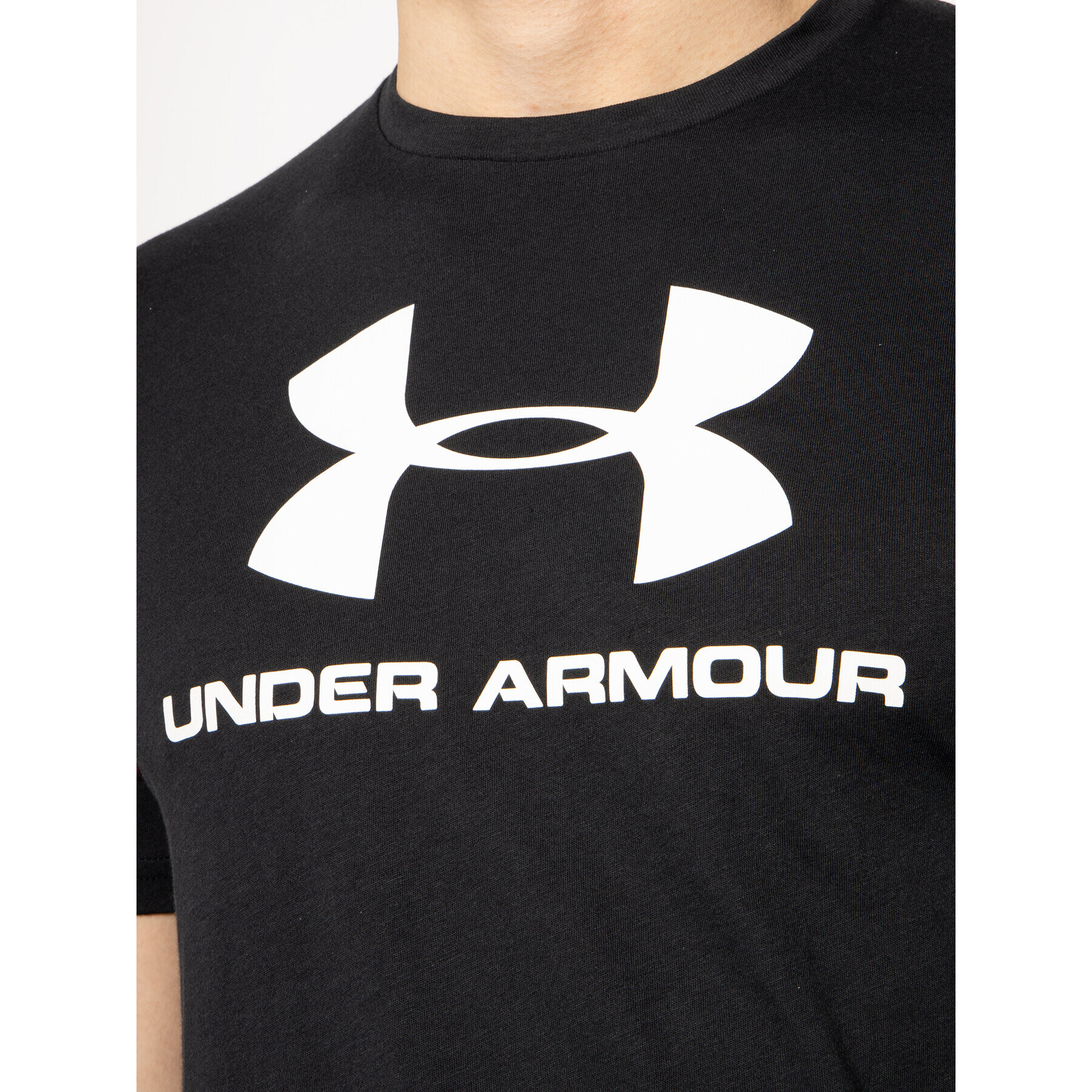 Under Armour Тишърт Ua Sportstyle Logo 1329590 Черен Regular Fit - Pepit.bg