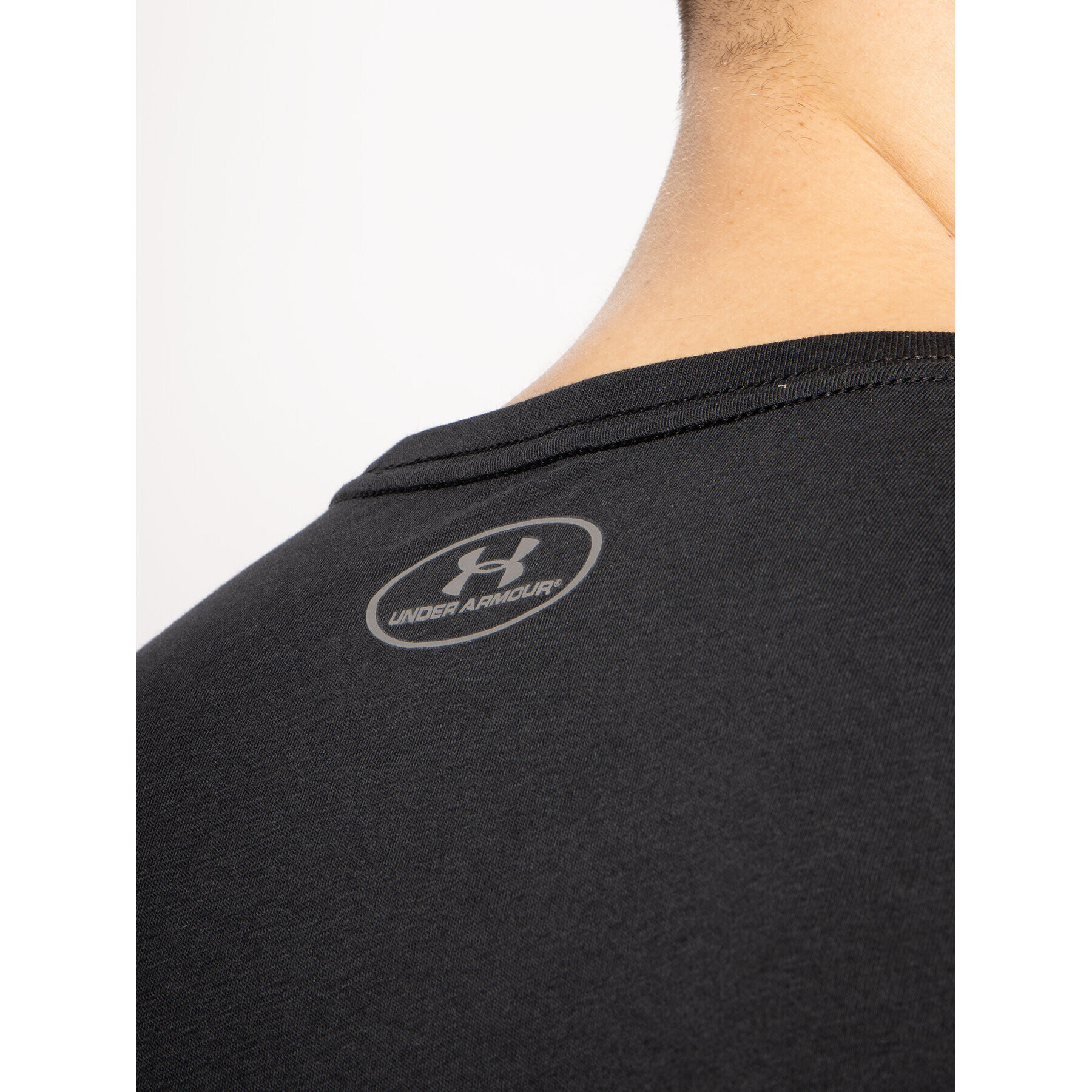 Under Armour Тишърт Ua Sportstyle Logo 1329590 Черен Regular Fit - Pepit.bg