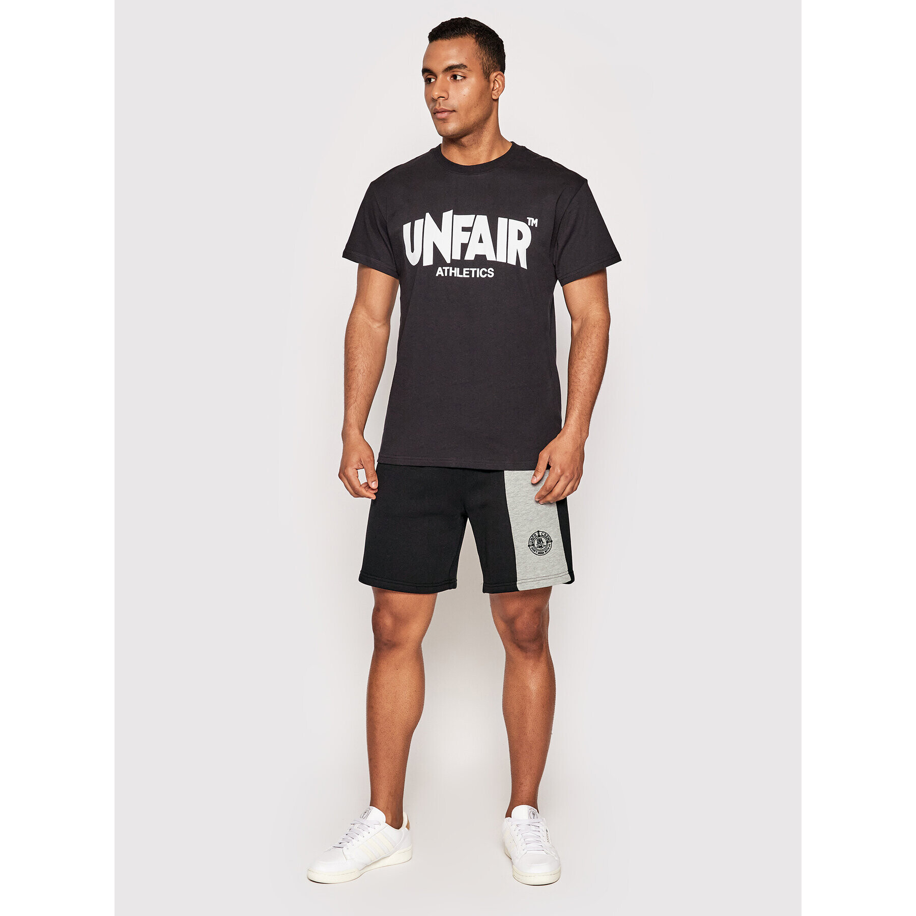 Unfair Athletics Спортни шорти UNFR22-089 Черен Regular Fit - Pepit.bg