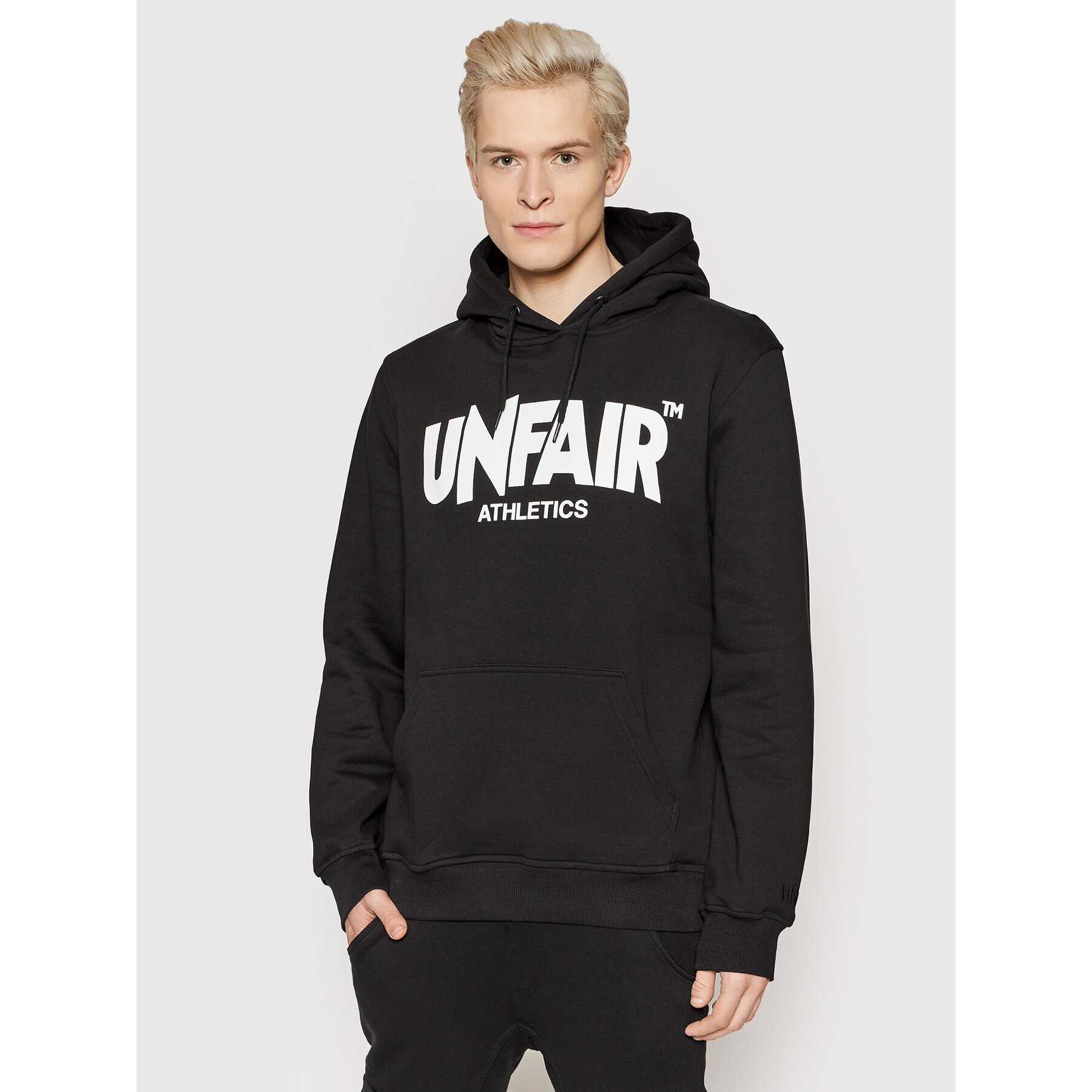 Unfair Athletics Суитшърт UNFR18-075 Черен Regular Fit - Pepit.bg