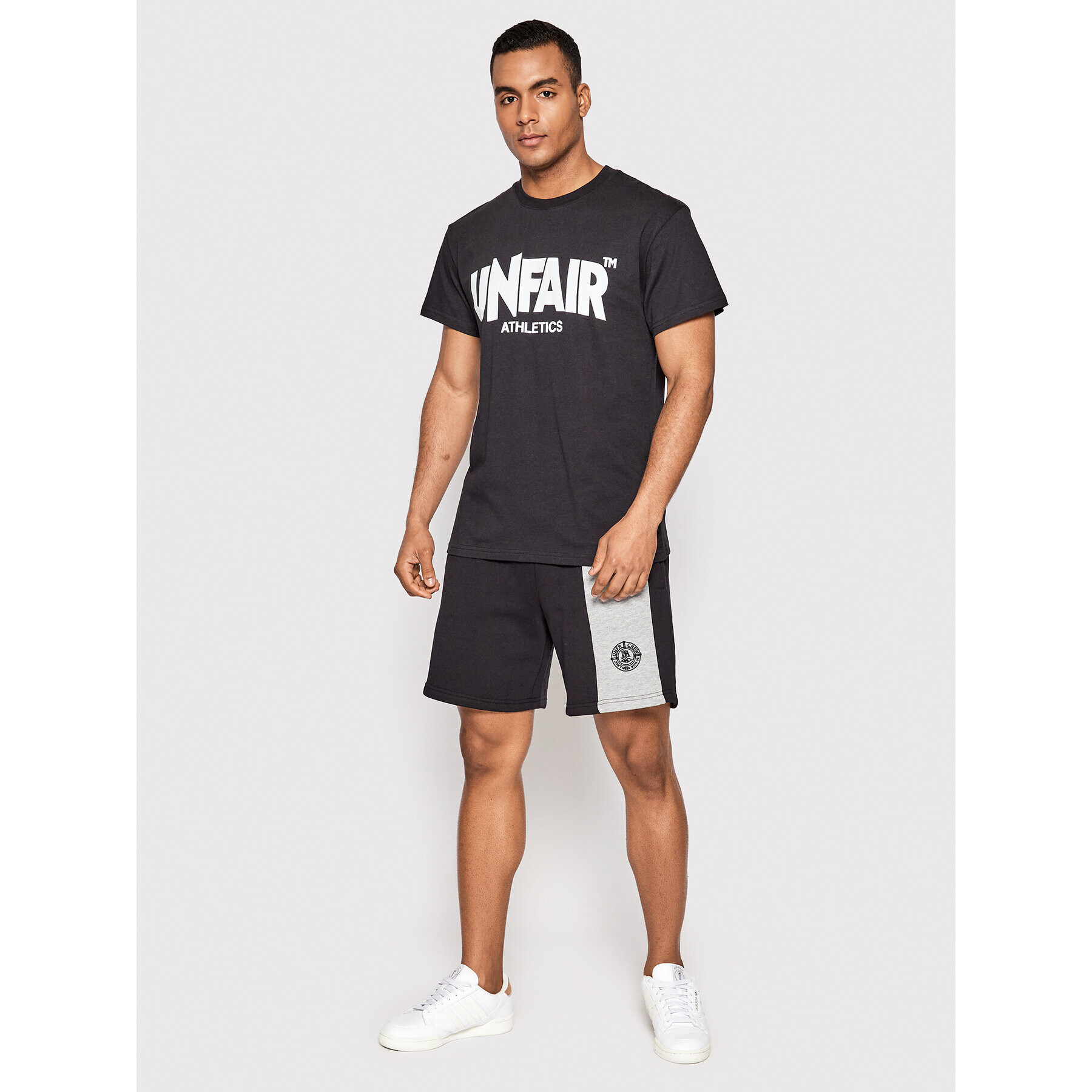 Unfair Athletics Тишърт UNFR19-001 Черен Regular Fit - Pepit.bg