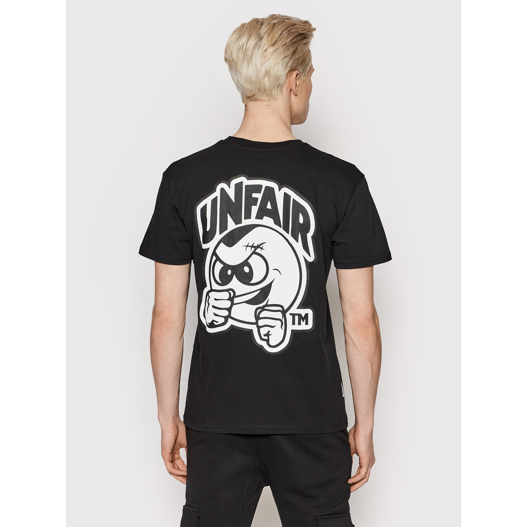 Unfair Athletics Тишърт UNFR19-027 Черен Slim Fit - Pepit.bg