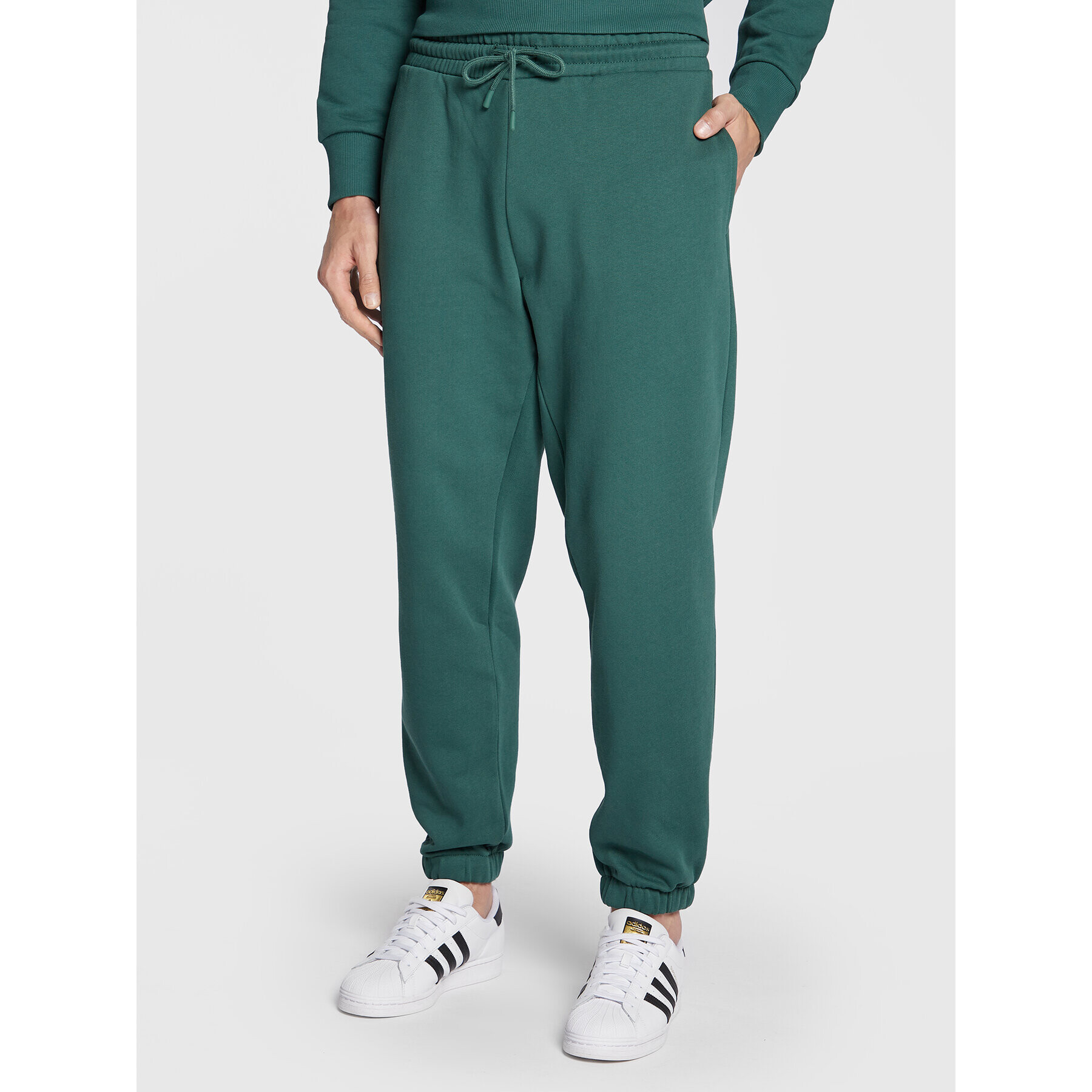 United Colors Of Benetton Долнище анцуг 3J73UF00E Зелен Relaxed Fit - Pepit.bg