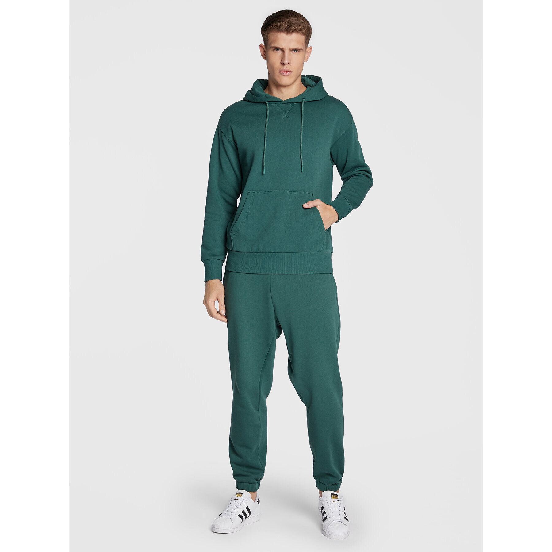 United Colors Of Benetton Долнище анцуг 3J73UF00E Зелен Relaxed Fit - Pepit.bg