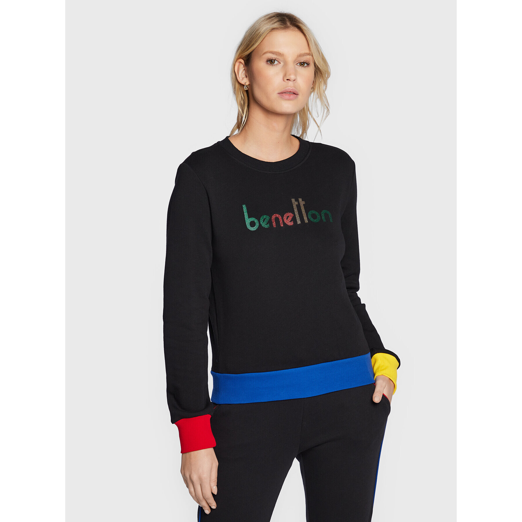 United Colors Of Benetton Суитшърт 3J68D100Y Черен Regular Fit - Pepit.bg