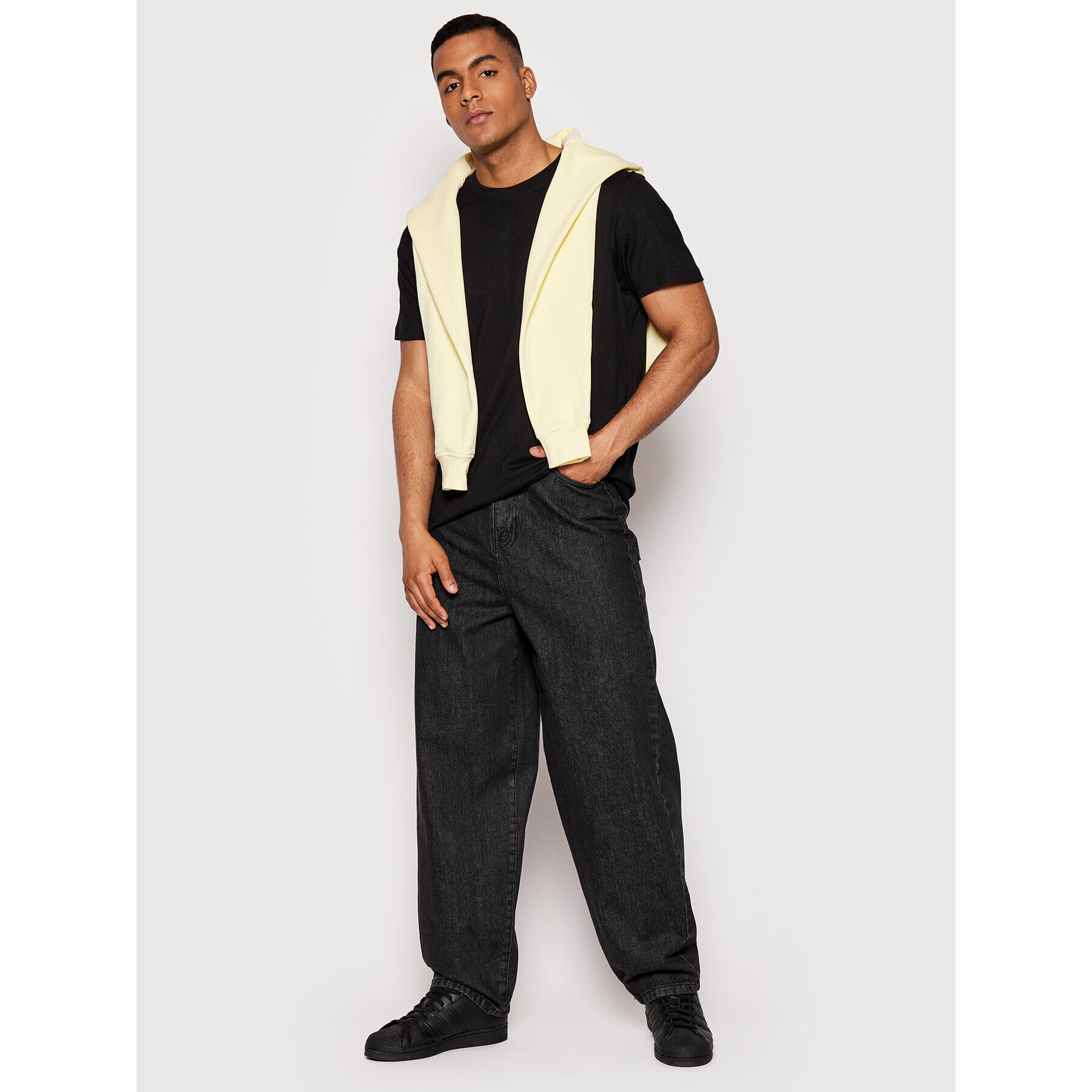 Urban Classics Дънки 90‘s TB4461 Черен Relaxed Fit - Pepit.bg