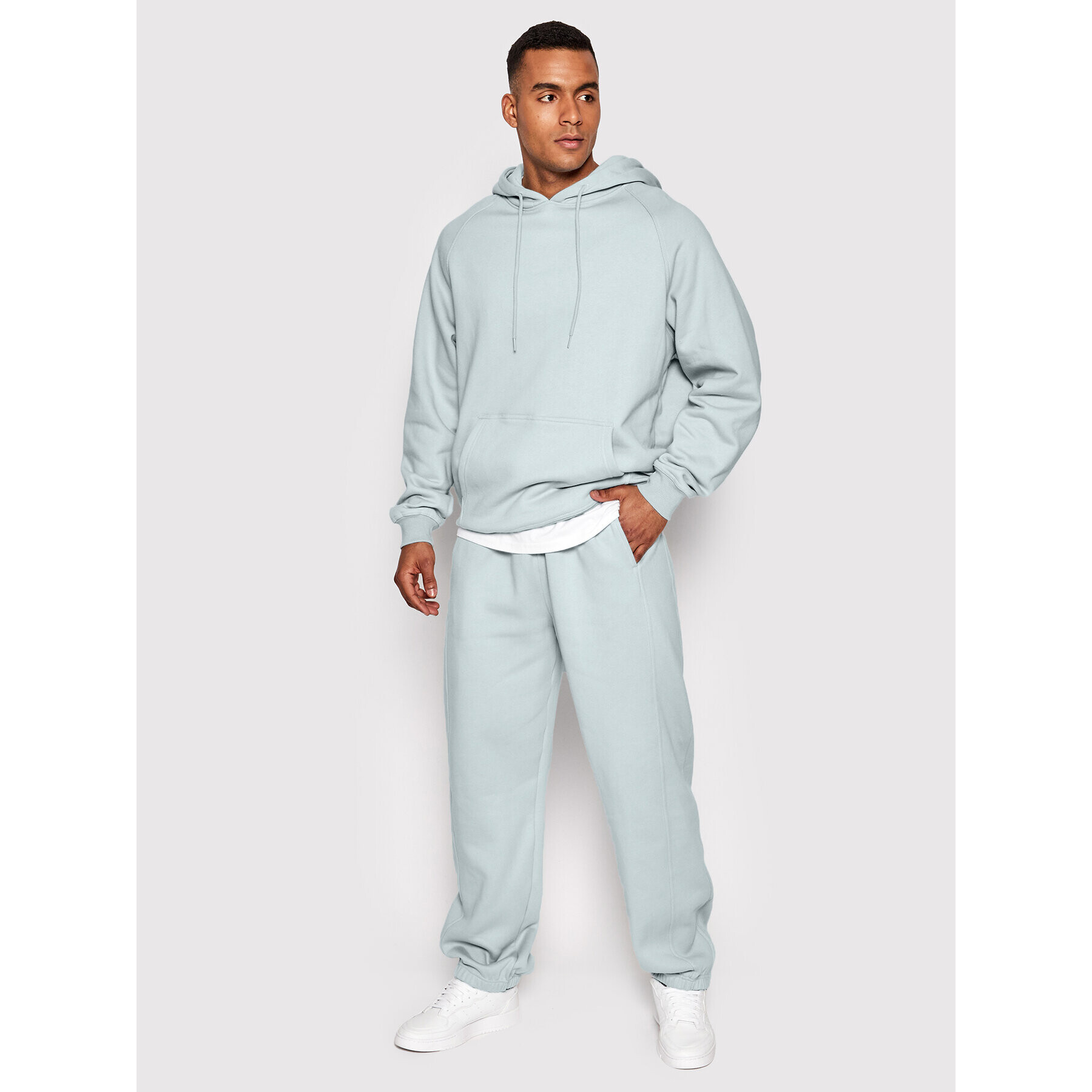 Urban Classics Долнище анцуг TB014B Син Relaxed Fit - Pepit.bg