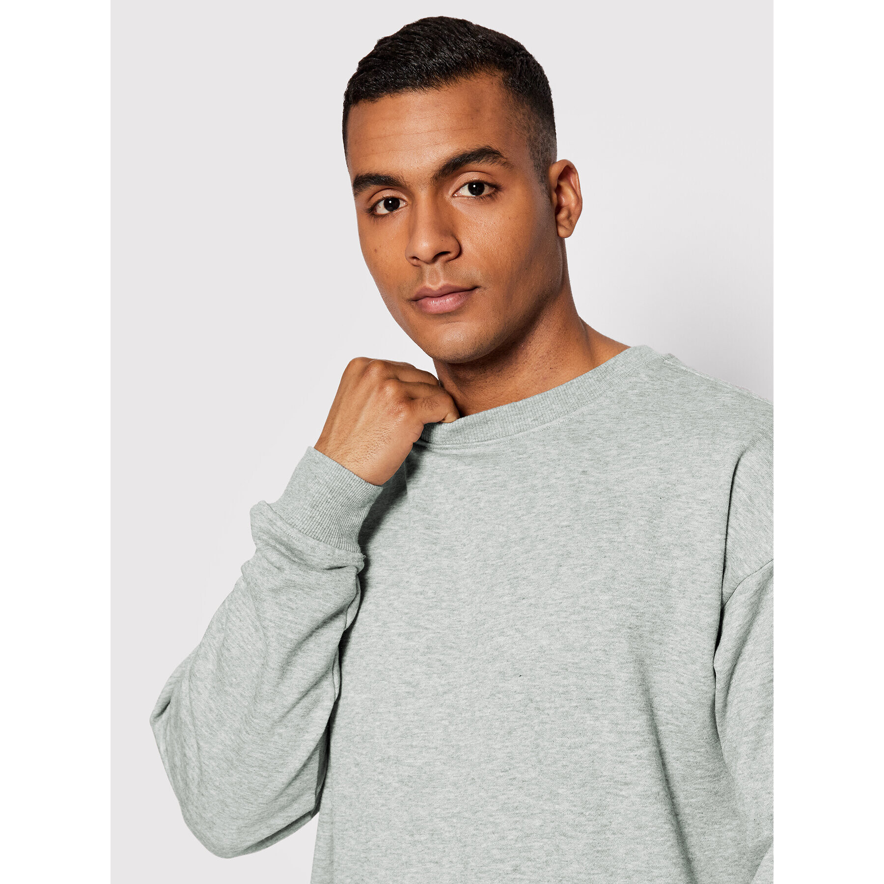 Urban Classics Суитшърт Crewneck TB1591 Сив Regular Fit - Pepit.bg