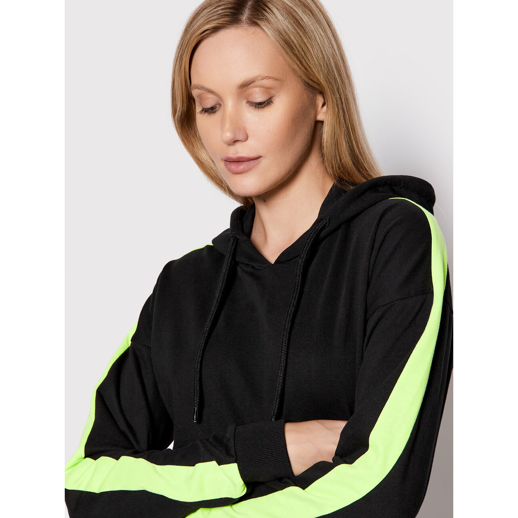 Urban Classics Суитшърт Neon TB3407 Черен Regular Fit - Pepit.bg