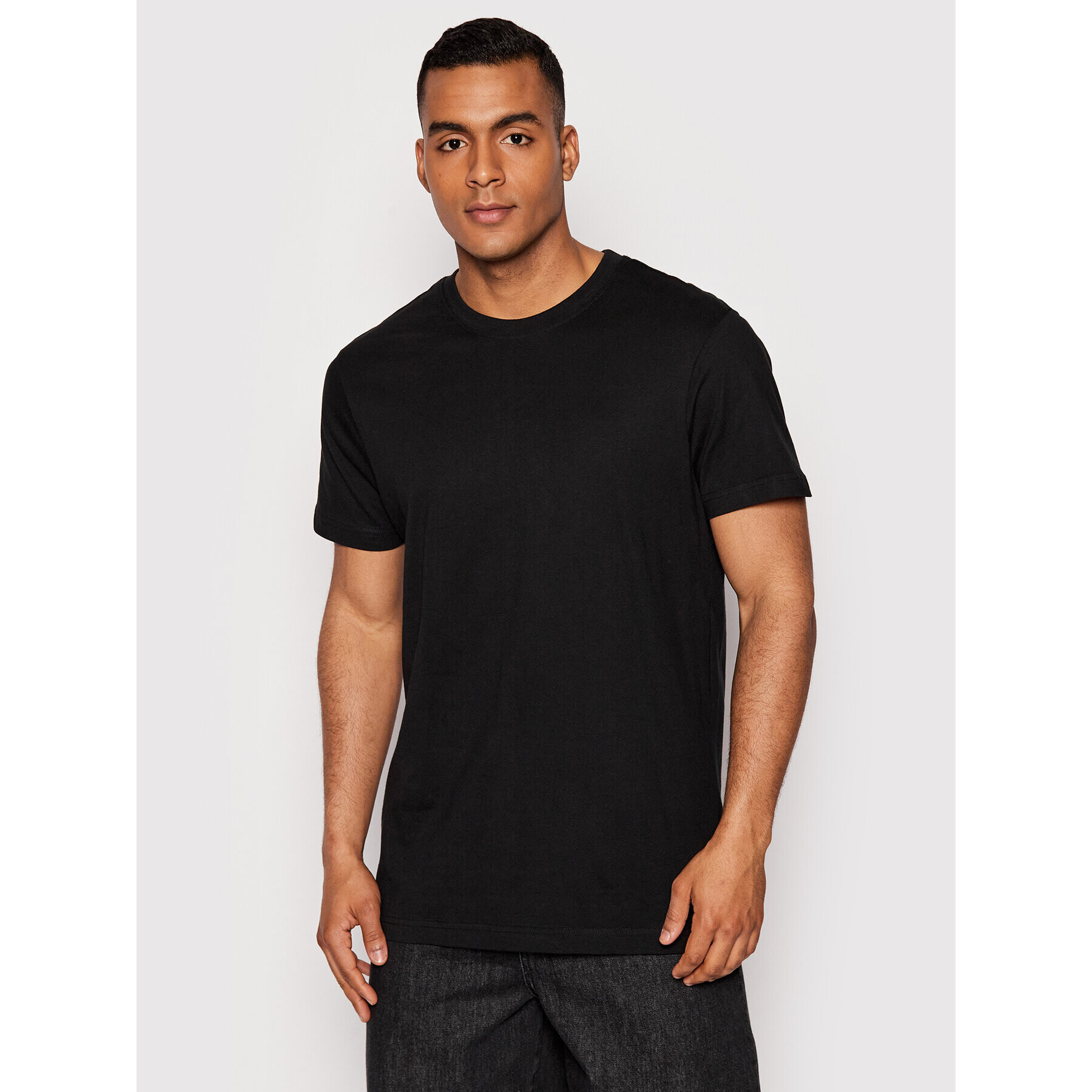 Urban Classics Тишърт Basic TB2684 Черен Regular Fit - Pepit.bg